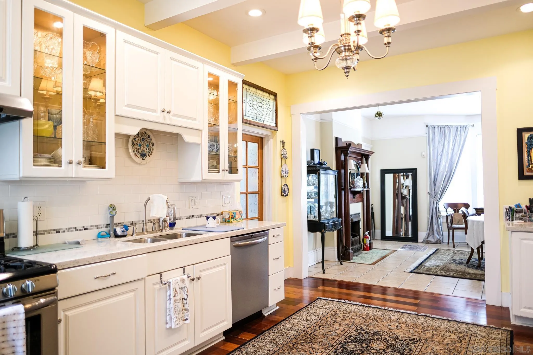 https://cdn.realtyfeed.com/cdn/127/260022965/9847681fca0c2d15ad878b2bf284f9b9.webp