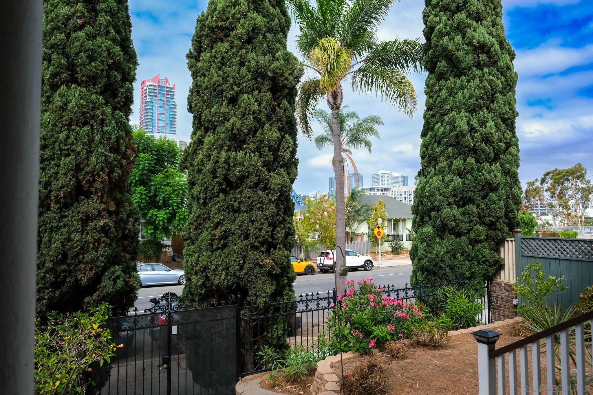 https://cdn.realtyfeed.com/cdn/127/260022965/a336a390c5536ce3ef7ada4e3a1a4f83.webp