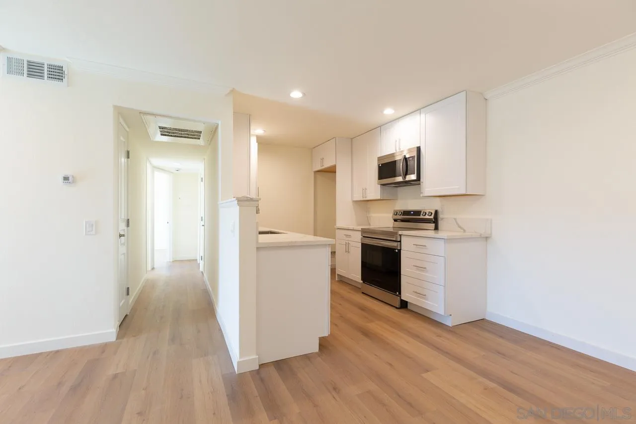 https://cdn.realtyfeed.com/cdn/127/260022968/97eeba141c6a2633504876aa3116984b.webp
