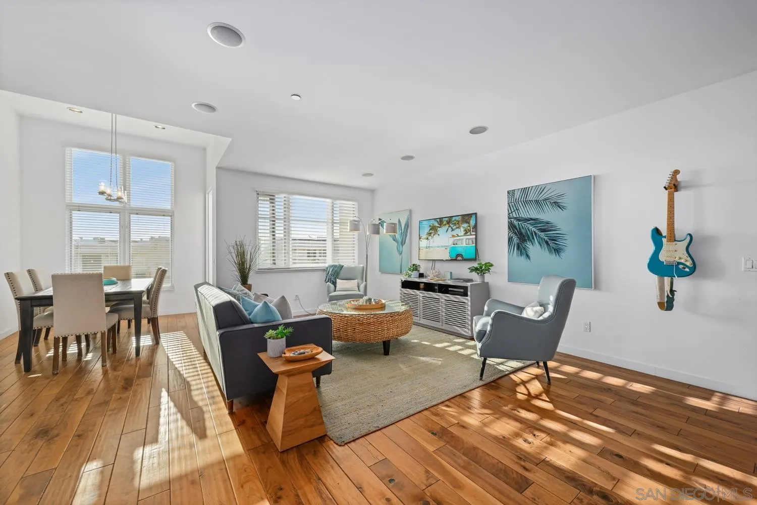 https://cdn.realtyfeed.com/cdn/127/260022969/2abb28cfec6a79d587d9f0bebe455b76.webp