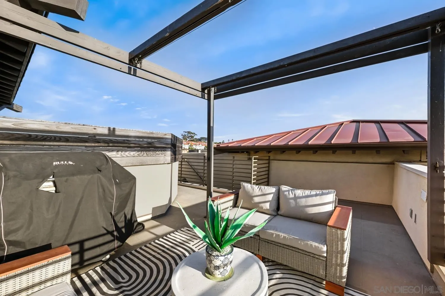https://cdn.realtyfeed.com/cdn/127/260022969/71885466363a506709c09f8e68dab3cc.webp