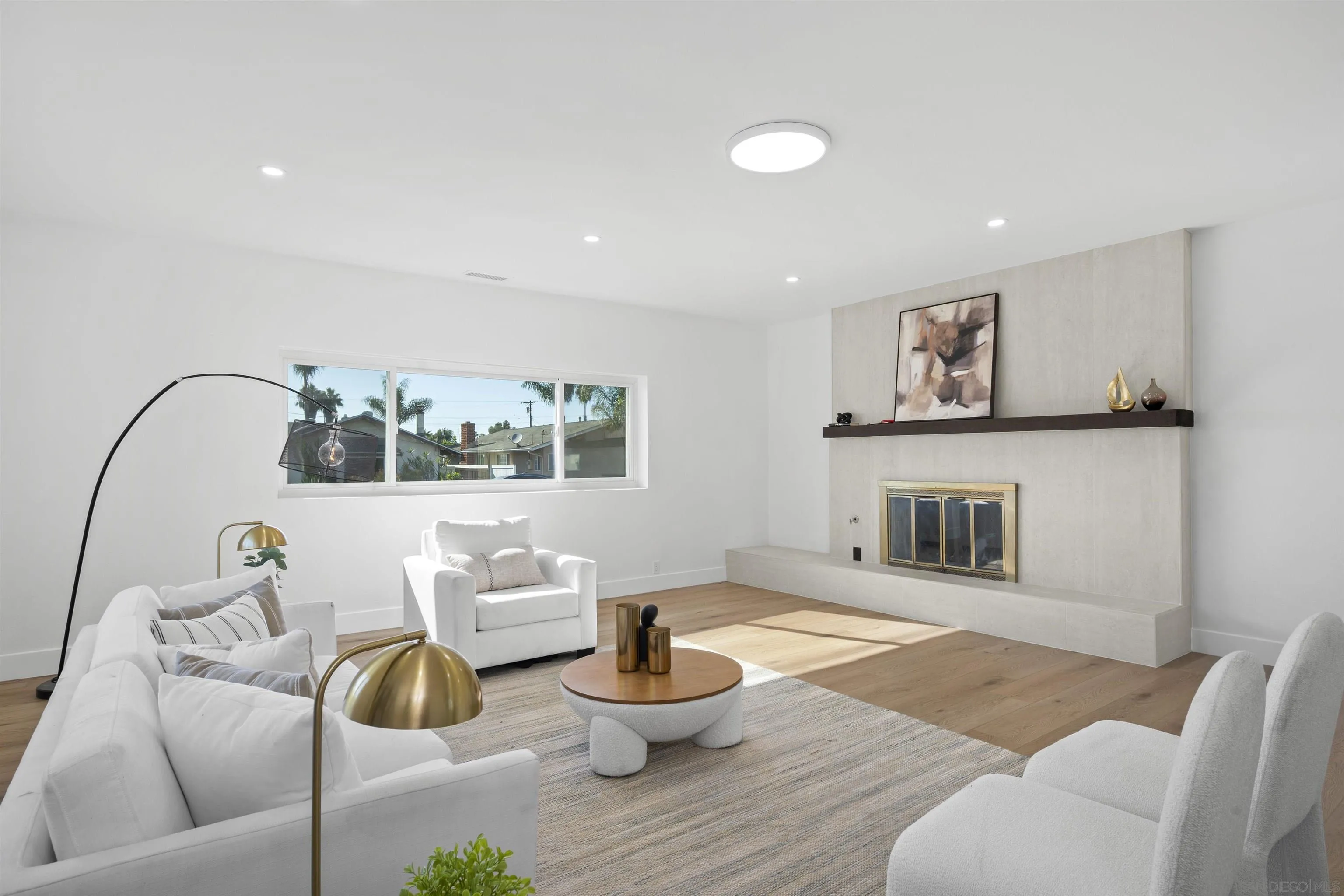 https://cdn.realtyfeed.com/cdn/127/260022970/09143784da4634f54d4b701dd4427f02.webp