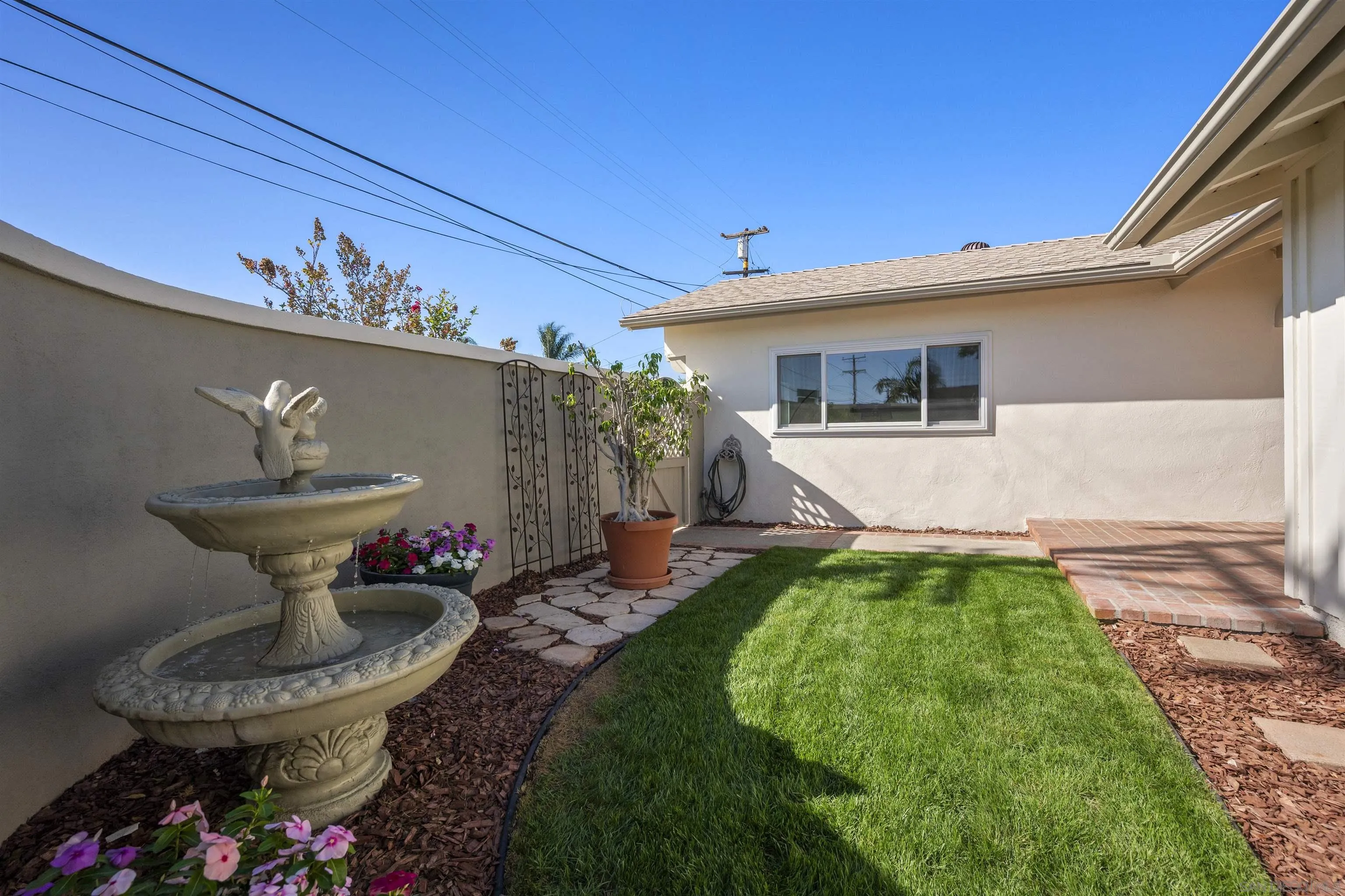 https://cdn.realtyfeed.com/cdn/127/260022970/1abd51d3e6c319e276dbb6f9665bf2f2.webp