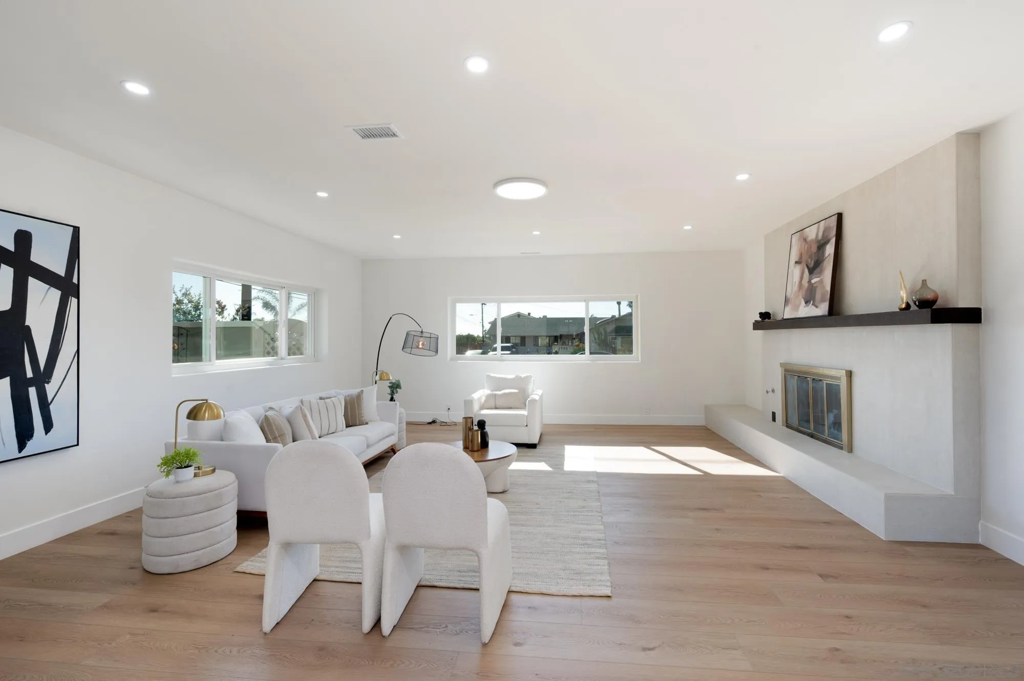 https://cdn.realtyfeed.com/cdn/127/260022970/380c5f427e08d5c62e82d94353214115.webp