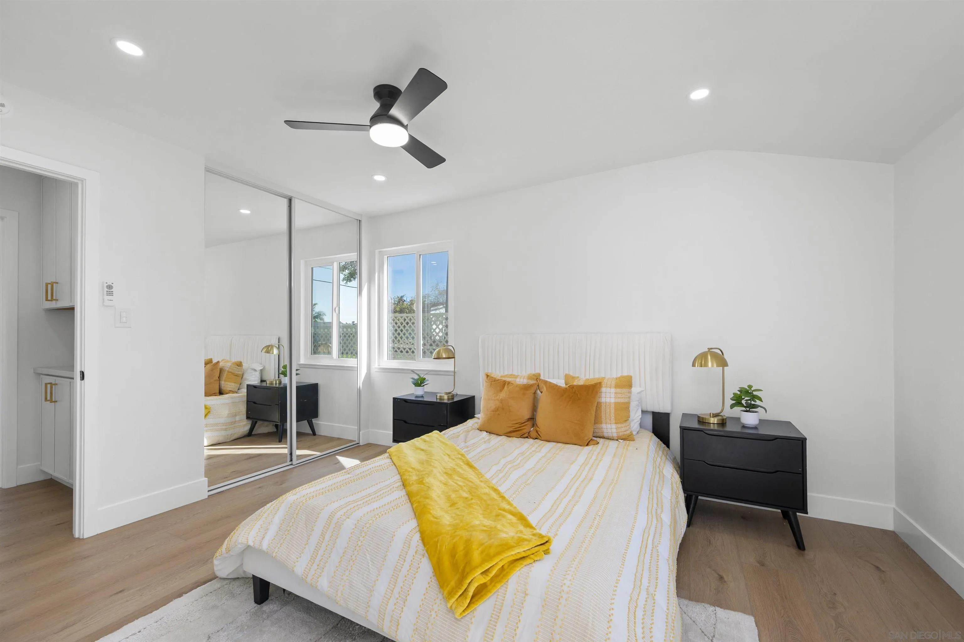 https://cdn.realtyfeed.com/cdn/127/260022970/4874a3e89d9c543a1c3f0abc04a38386.webp