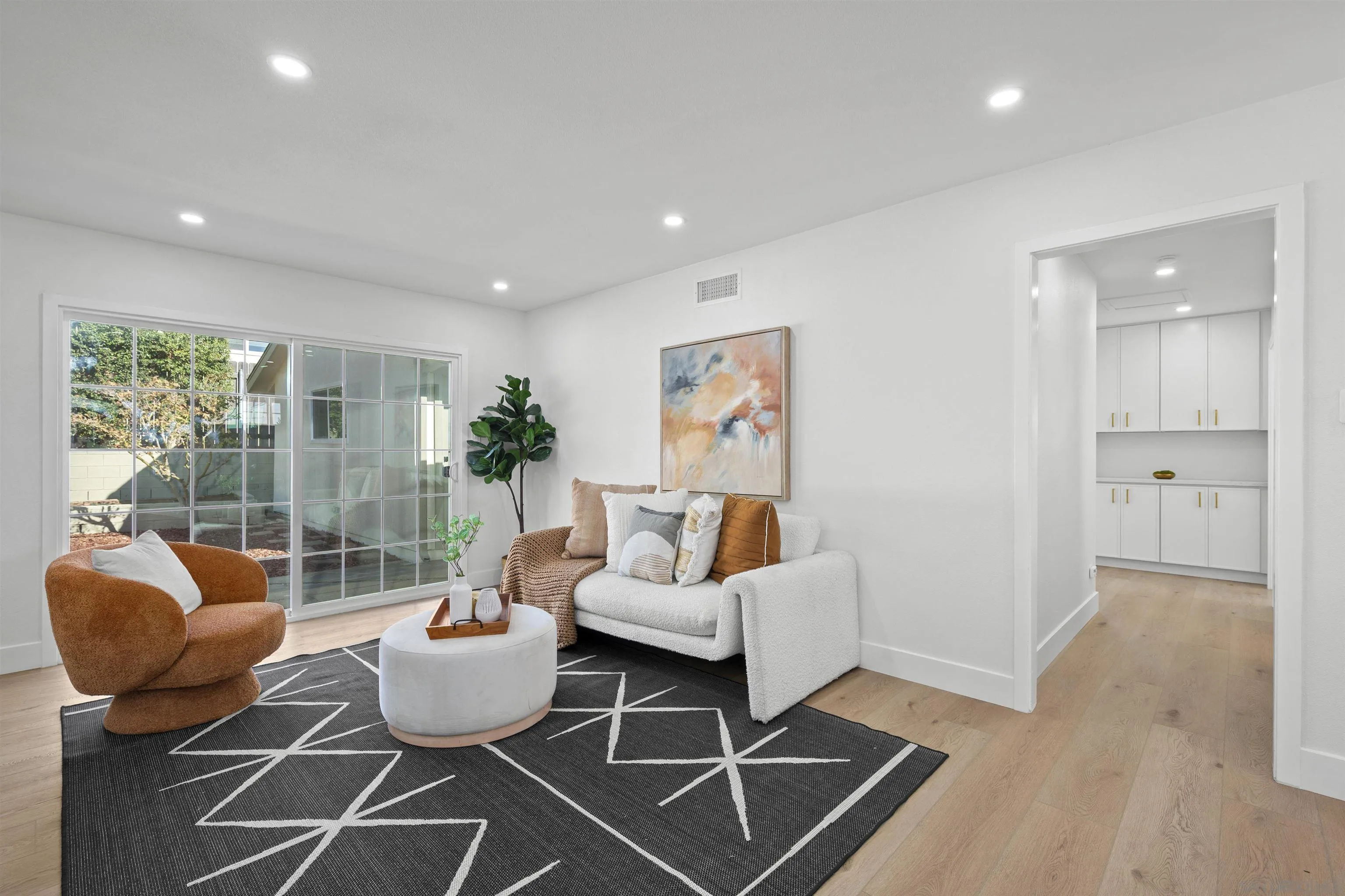 https://cdn.realtyfeed.com/cdn/127/260022970/619a42990457e3ac5bc0c5203ac9b7a5.webp