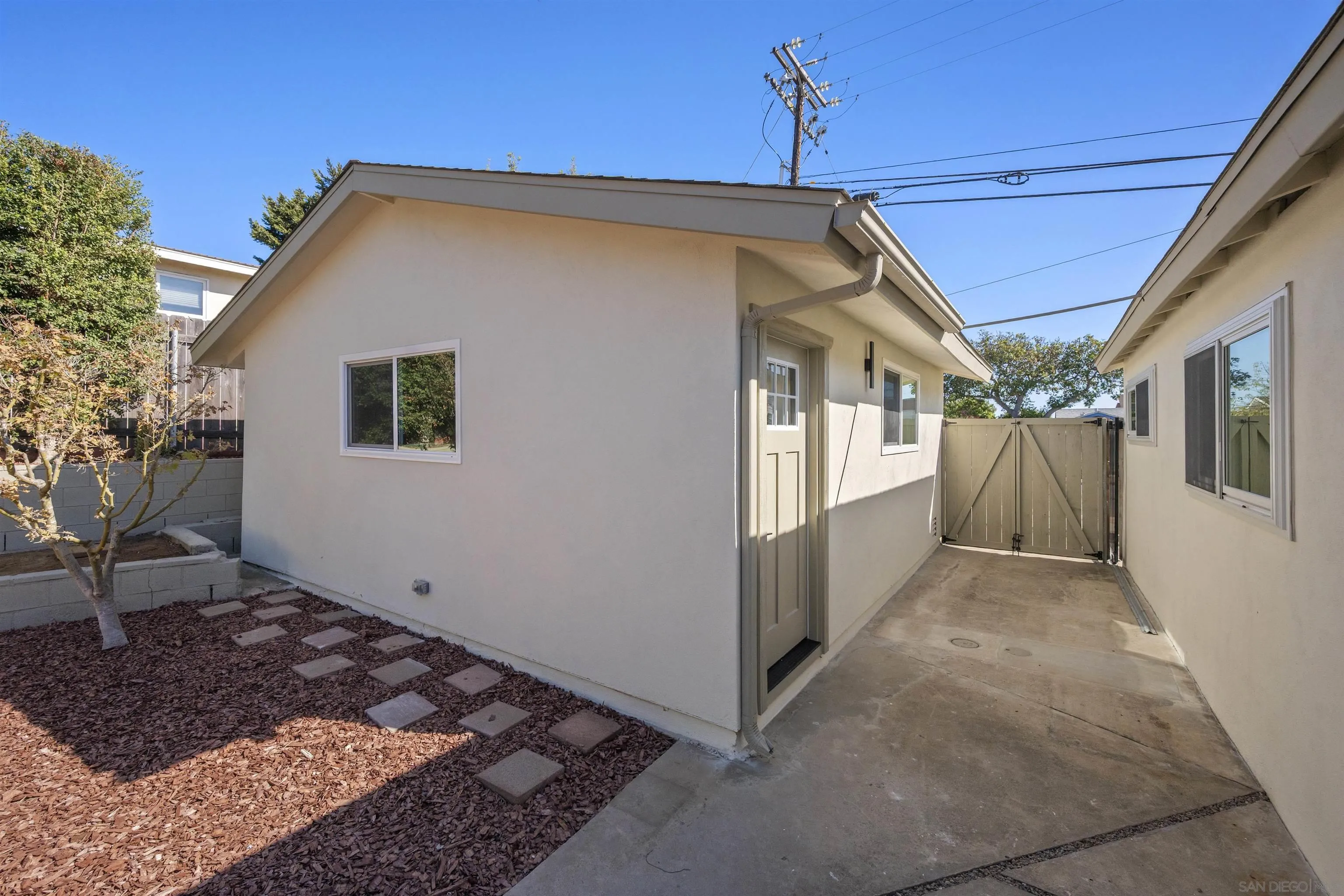 https://cdn.realtyfeed.com/cdn/127/260022970/7a1c0647b6779b8127c6e625715f22e7.webp