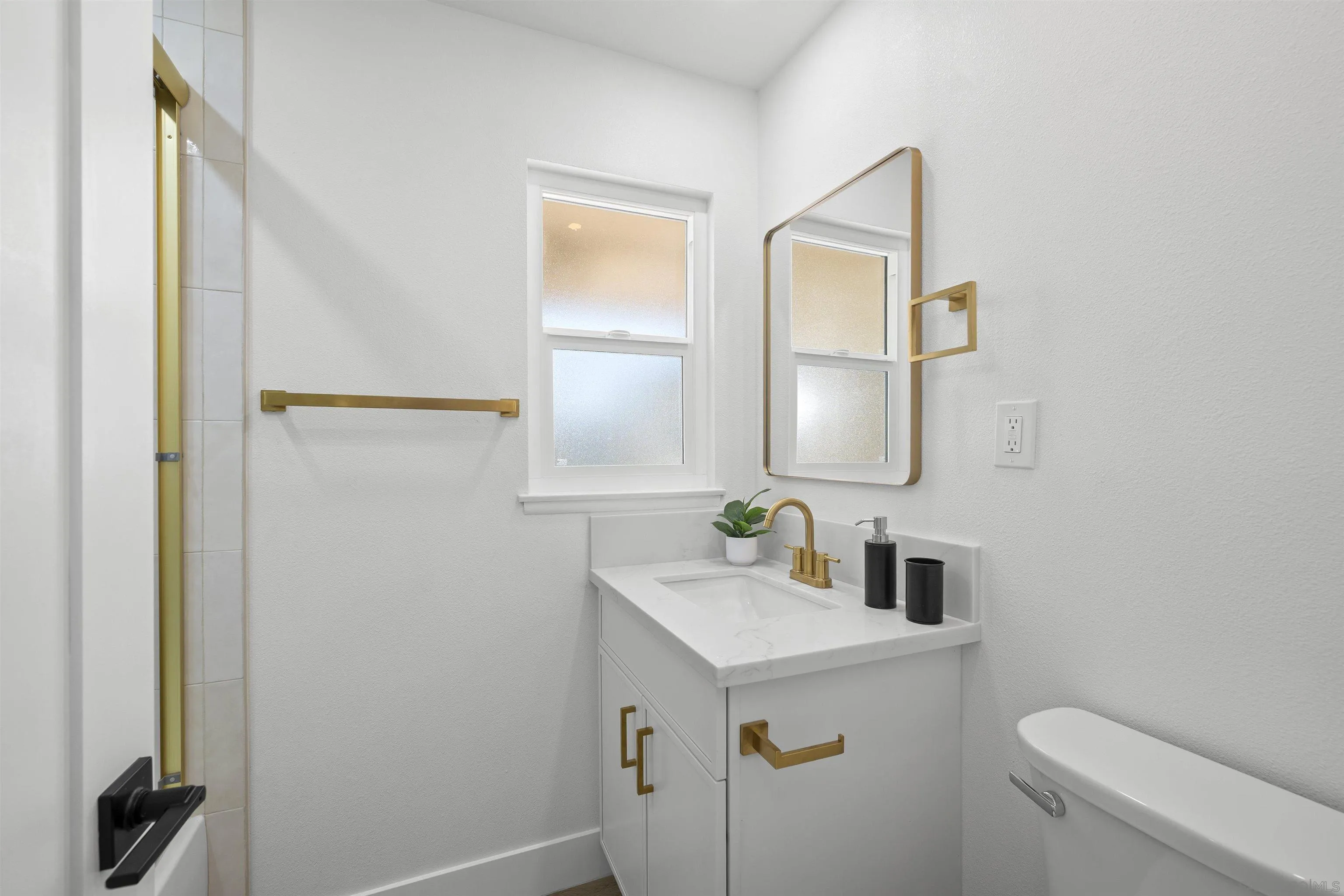 https://cdn.realtyfeed.com/cdn/127/260022970/8289f2010581a0797bc4927282ab01f4.webp