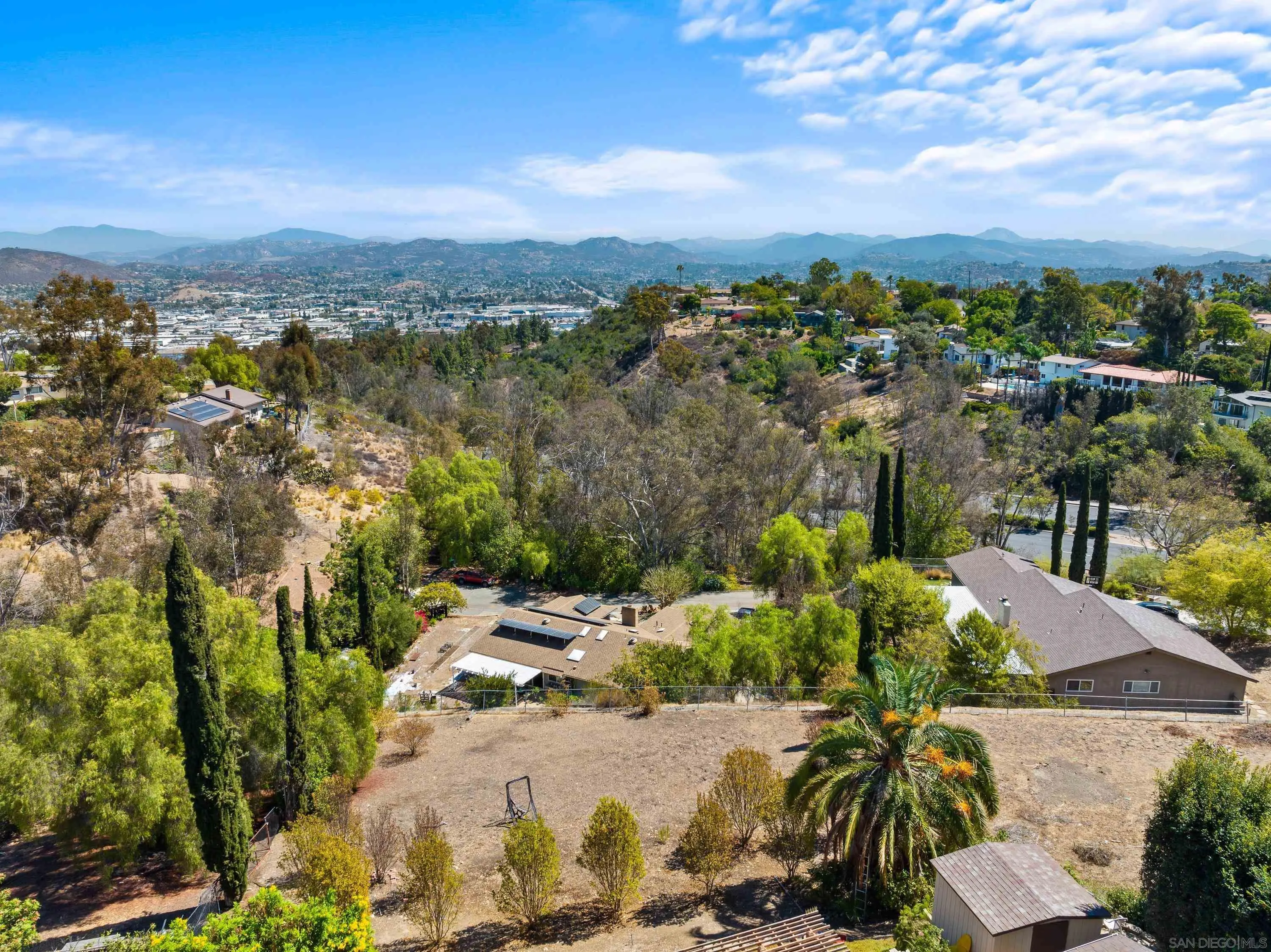 https://cdn.realtyfeed.com/cdn/127/260022971/75c5fb36008196659be5c2a1a46569c5.webp