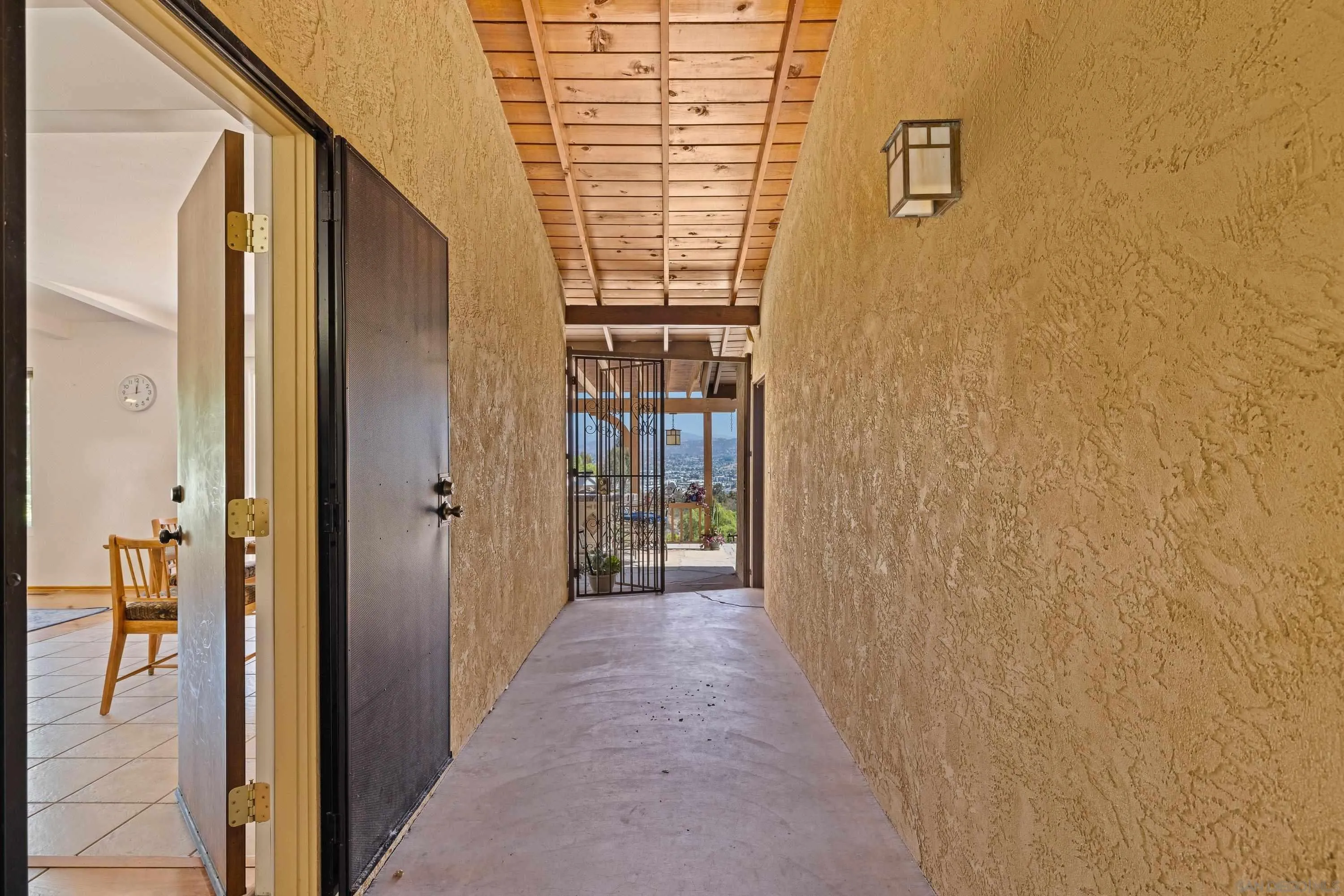 https://cdn.realtyfeed.com/cdn/127/260022971/e1c9d04937840f3c56badf2cbad0e515.webp