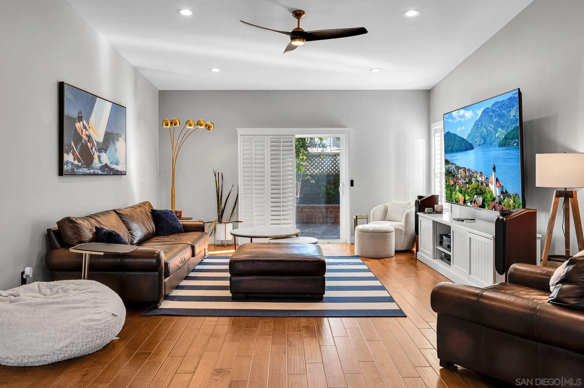 https://cdn.realtyfeed.com/cdn/127/260022972/5193e7dcee40ab7a44ca08424550eeda.webp