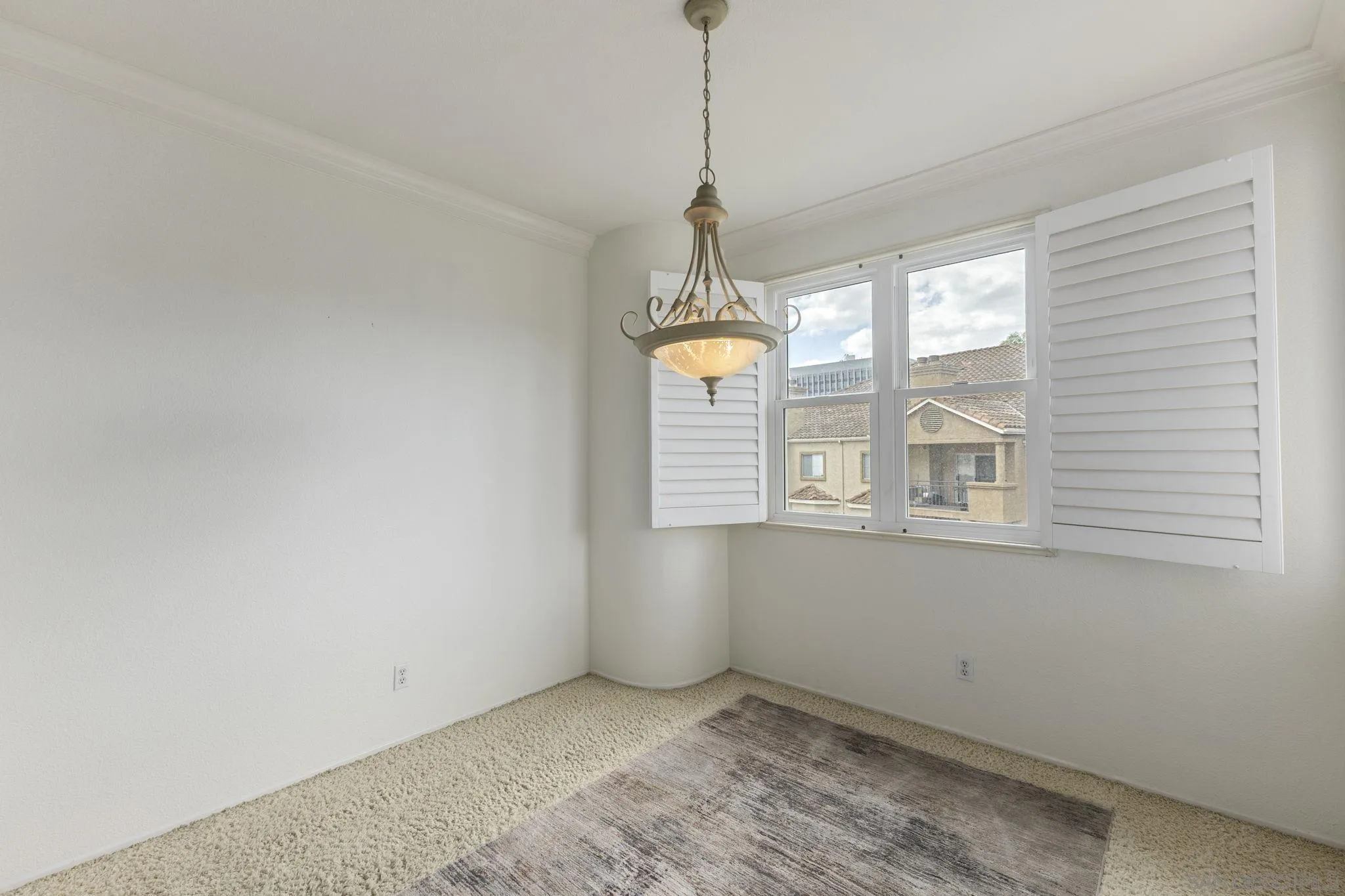 https://cdn.realtyfeed.com/cdn/127/260022975/767e6042c78b4a4ef6e2e5896ee23fe7.webp