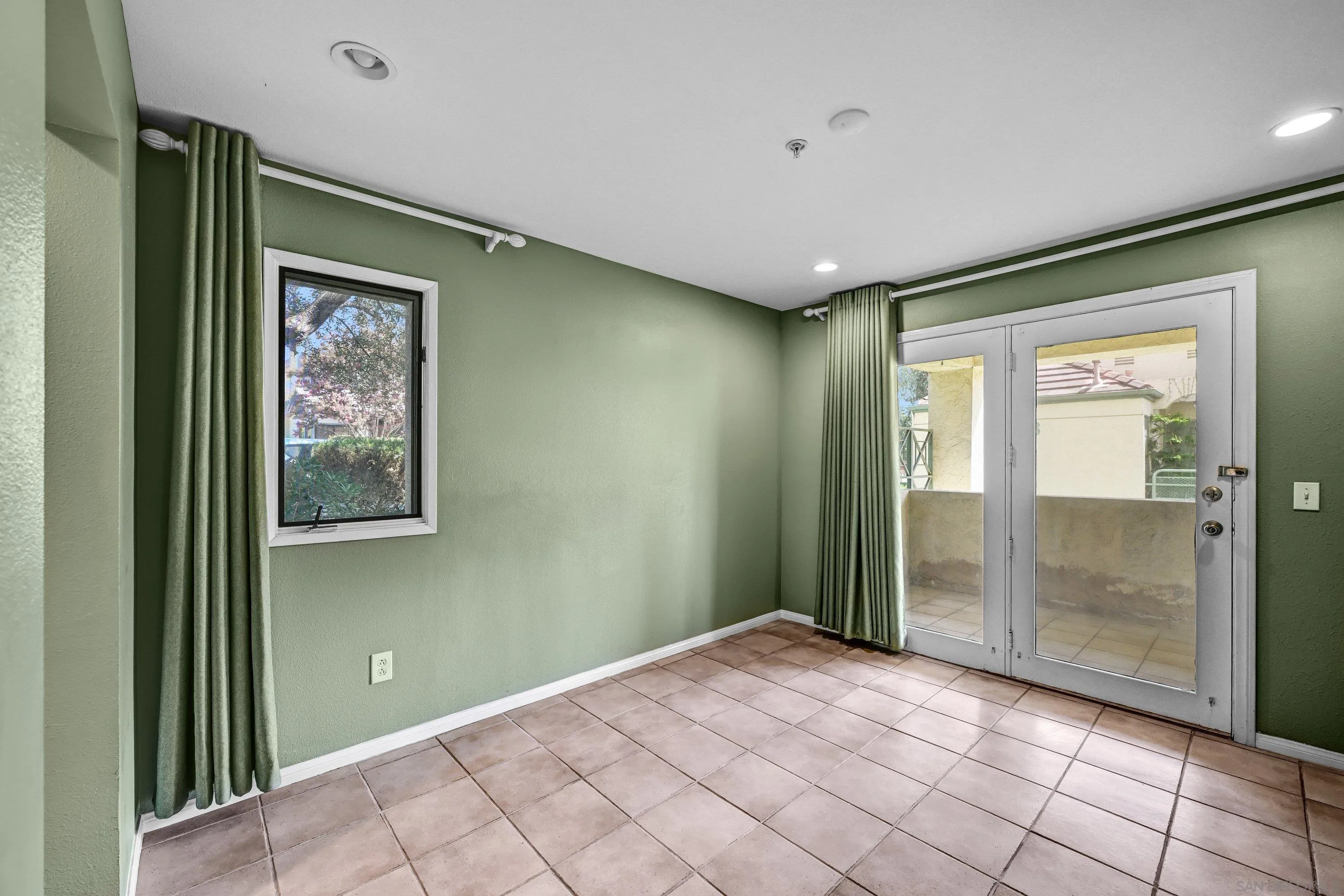 https://cdn.realtyfeed.com/cdn/127/260022982/52513f27fb13c1ab96de0ac7cedc3659.webp