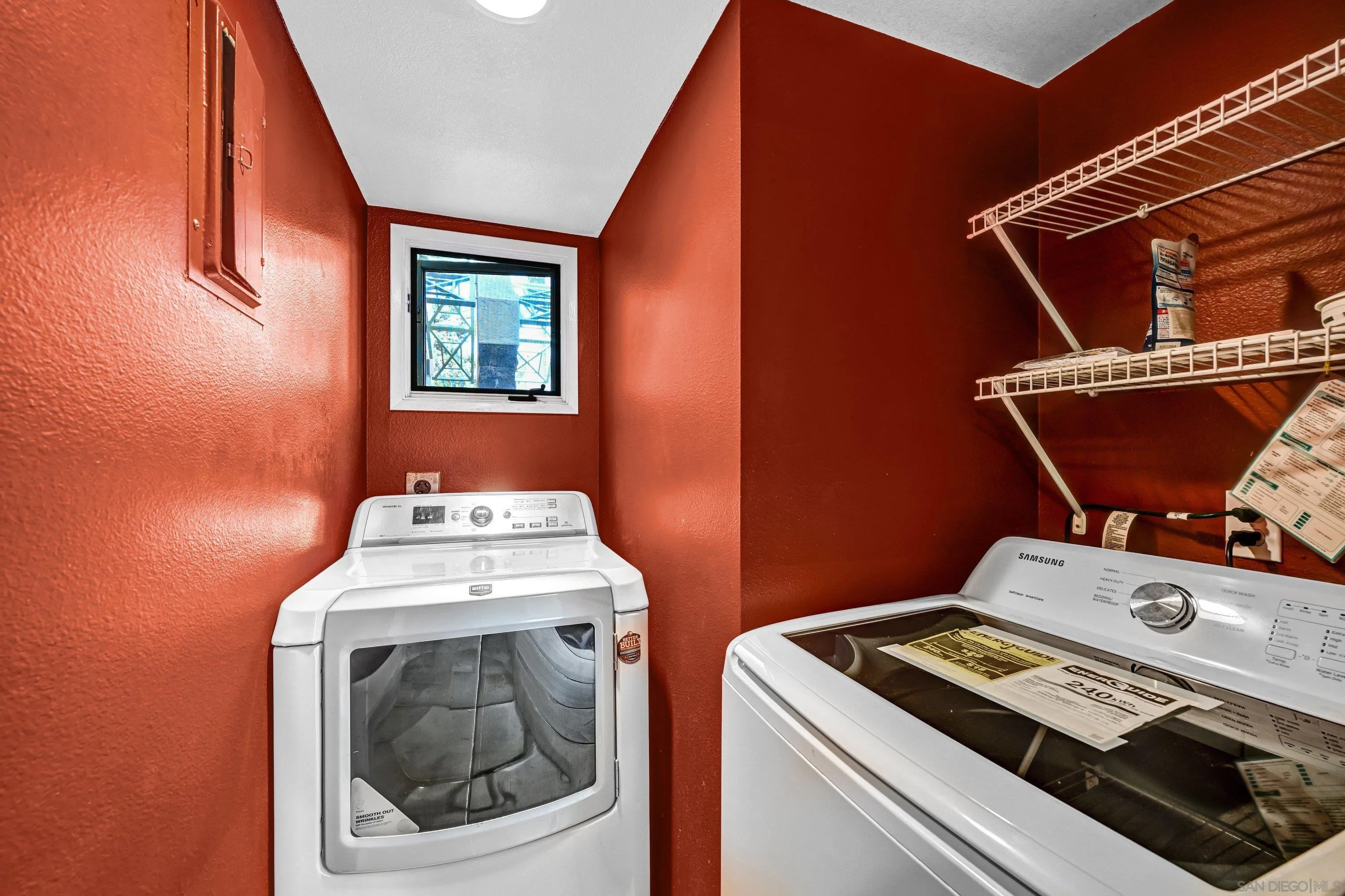 https://cdn.realtyfeed.com/cdn/127/260022982/f1ec2c0dd3762c52f6b15131e095ef36.webp