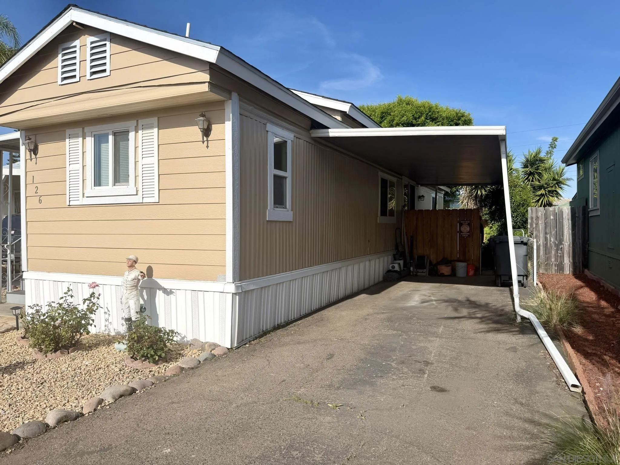 https://cdn.realtyfeed.com/cdn/127/260022984/2caa47320733a59b8ba3aa60164e3d14.webp