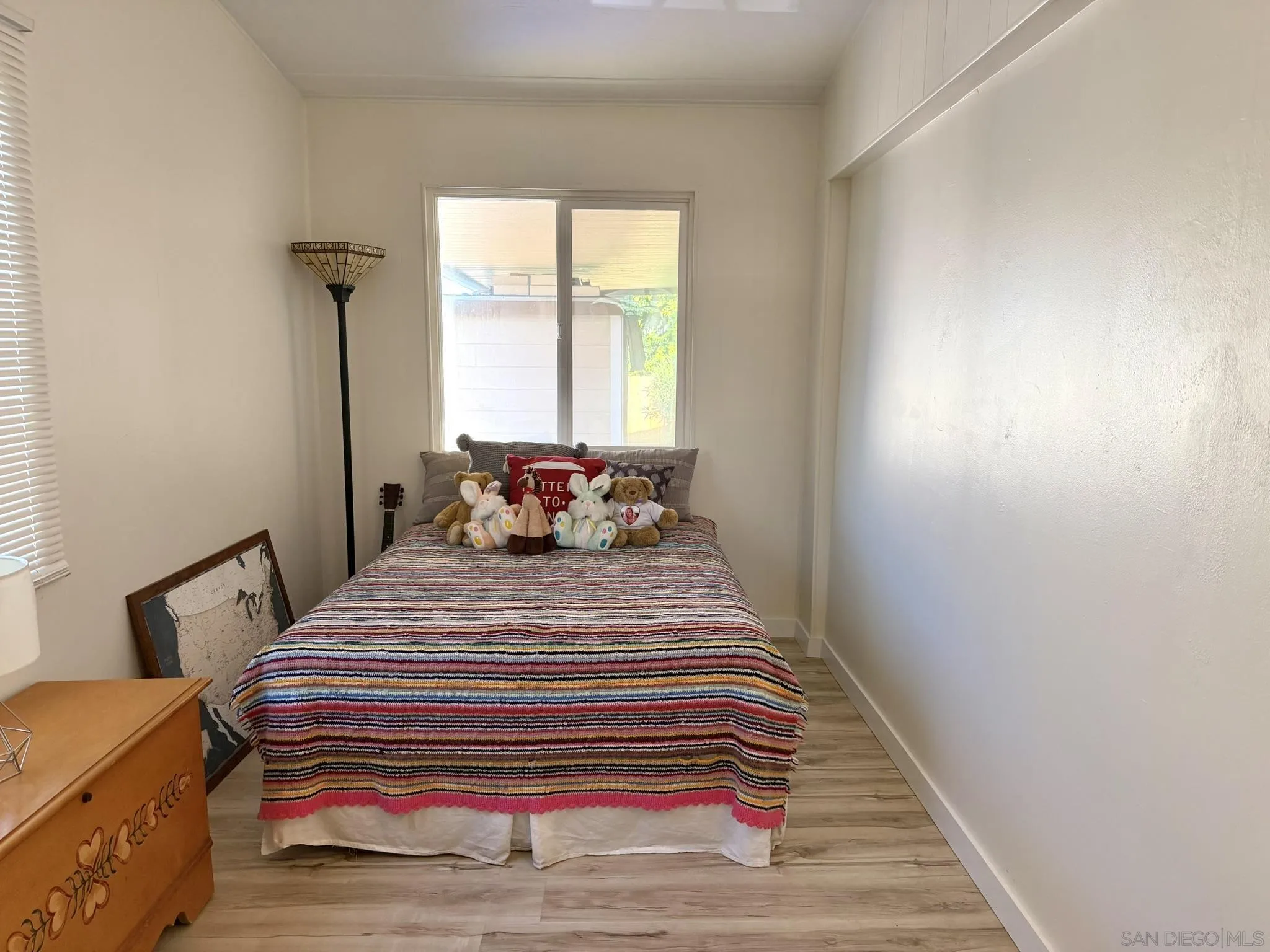https://cdn.realtyfeed.com/cdn/127/260022984/5ce7e7f1ffd1f83562309fb0b39ba73b.webp