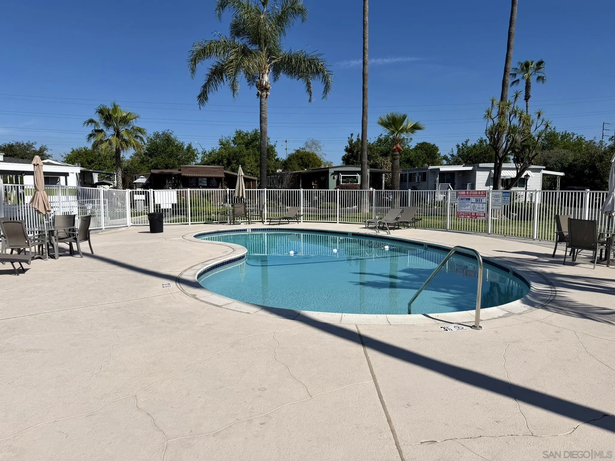https://cdn.realtyfeed.com/cdn/127/260022984/90d6f5351aa5aecf916f7327decd213c.webp