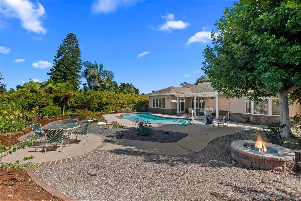 https://cdn.realtyfeed.com/cdn/127/260022989/2e888f5ac65e0265d3441f2e84a1b192.webp