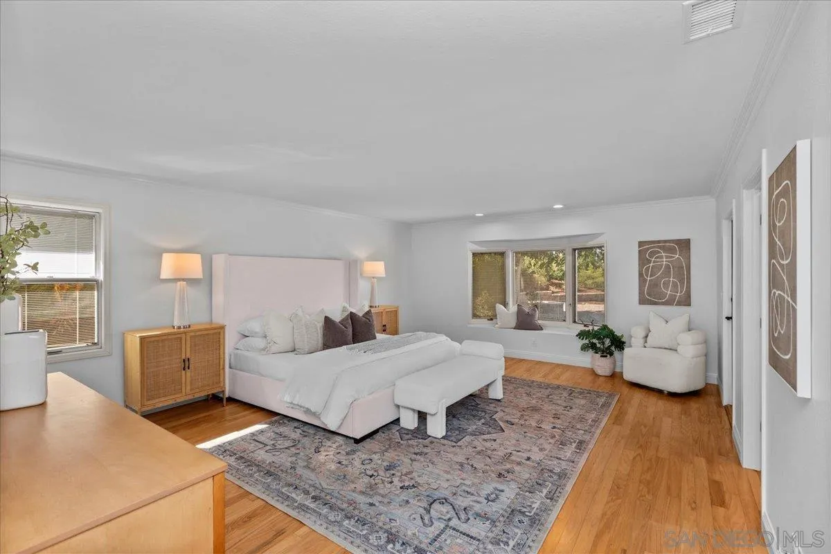 https://cdn.realtyfeed.com/cdn/127/260022989/6d6905c7503fc9ce4c89232c14bfb676.webp