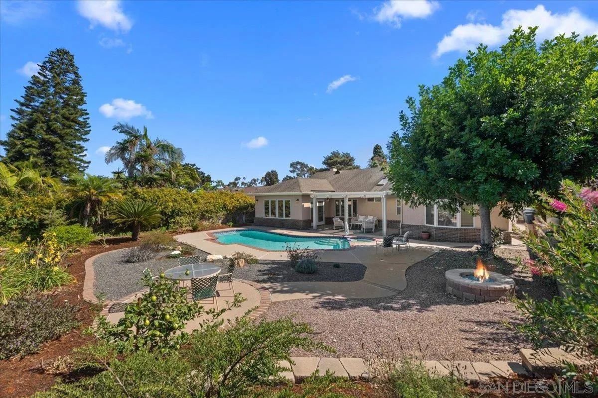 https://cdn.realtyfeed.com/cdn/127/260022989/83a66b33c92aa627fcf1157131109a98.webp