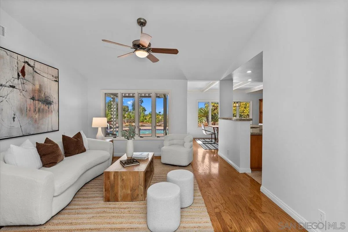 https://cdn.realtyfeed.com/cdn/127/260022989/ee1bce955669308a3e43952a2690166e.webp