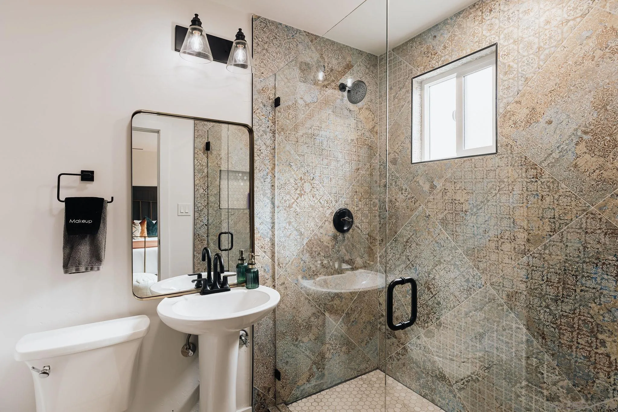 https://cdn.realtyfeed.com/cdn/127/260022995/1d76a85ef4778ea259509b23b78b48e7.webp