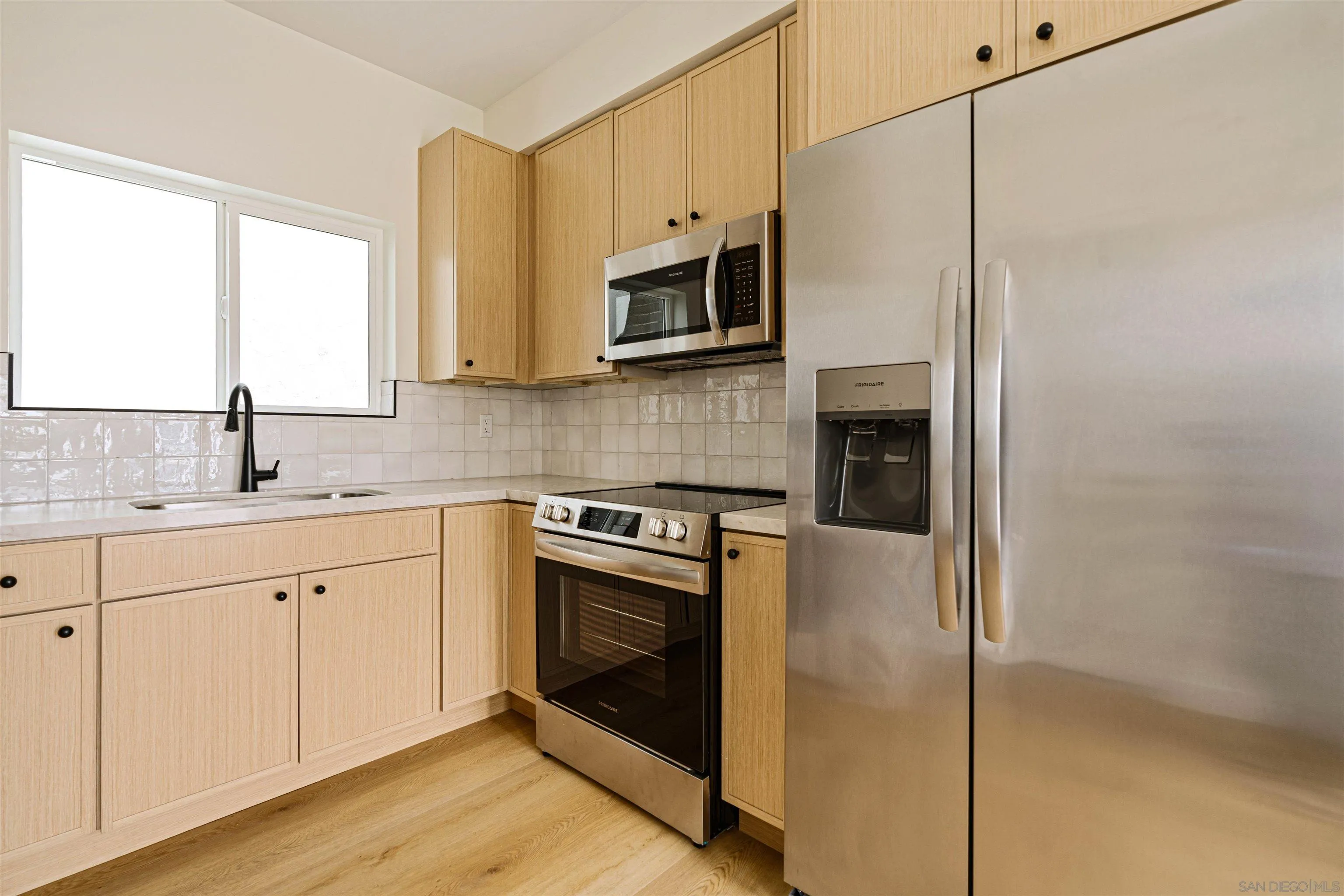 https://cdn.realtyfeed.com/cdn/127/260022995/37250db627d240048edb7c717777eb0d.webp