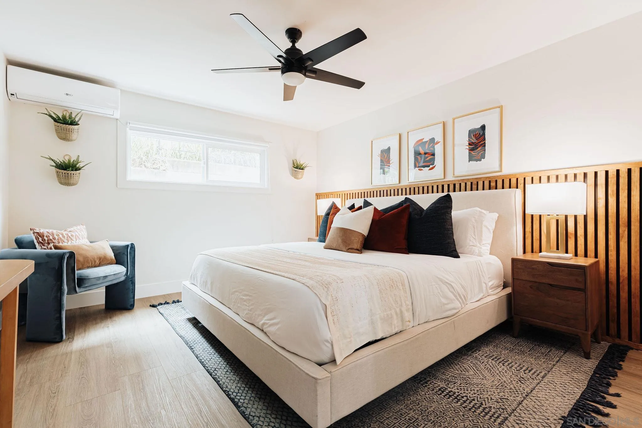https://cdn.realtyfeed.com/cdn/127/260022995/8606dc7f34d142411bf2519a0bb598fc.webp