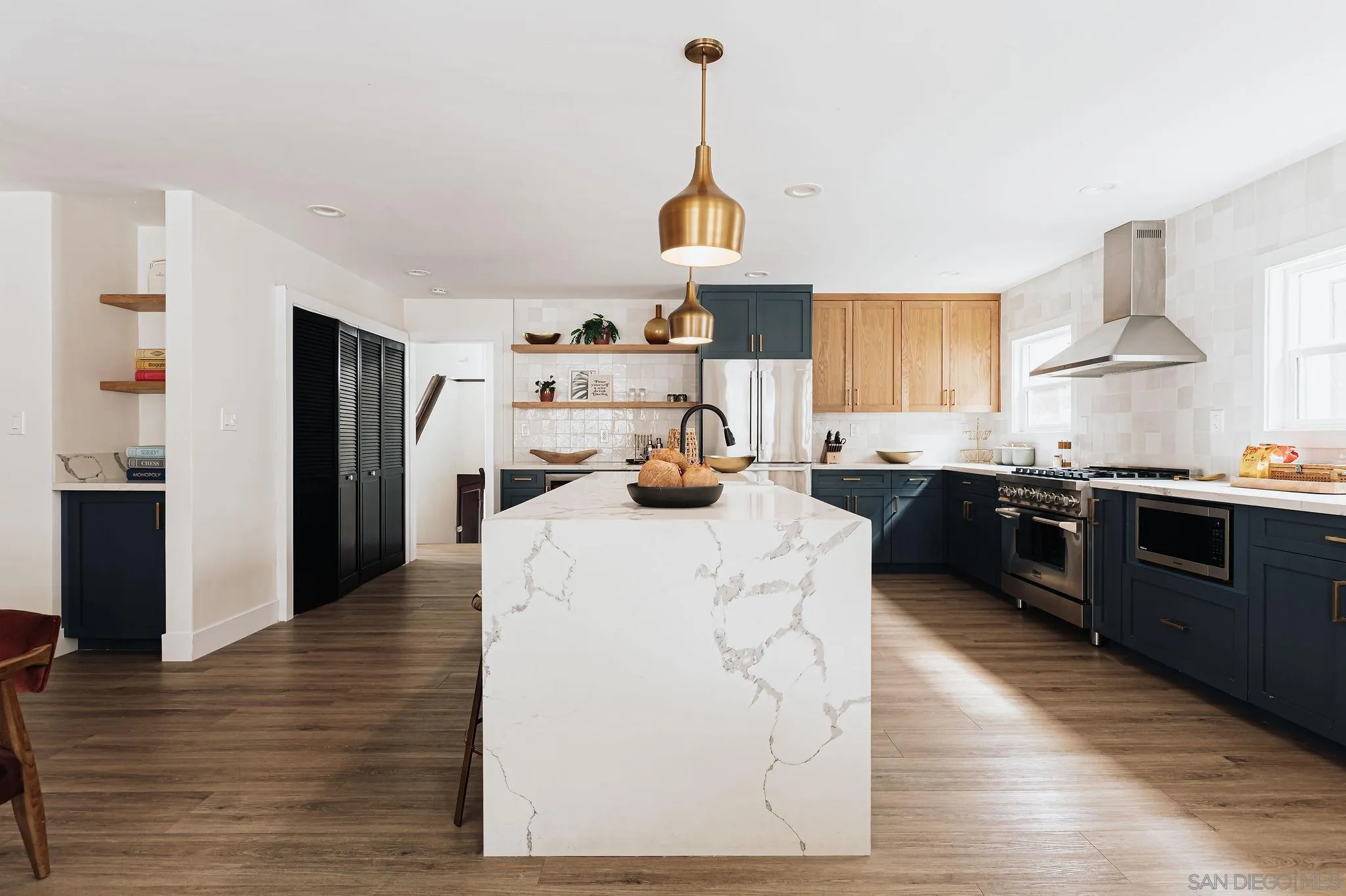 https://cdn.realtyfeed.com/cdn/127/260022995/9b68967aacaa97b72ea8bb89f76fd6f1.webp