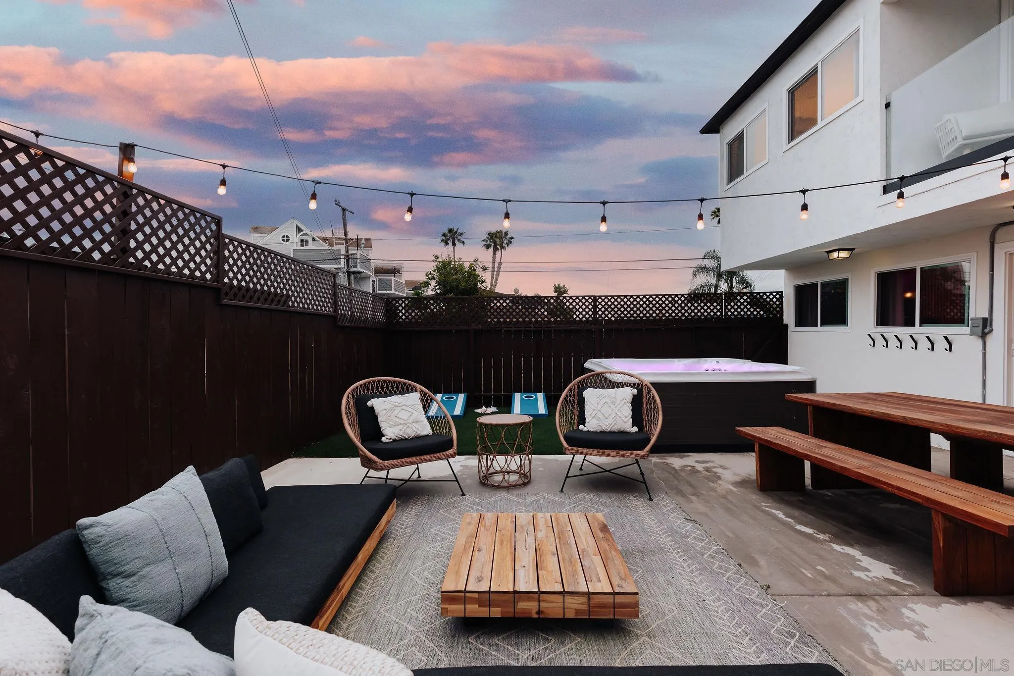 https://cdn.realtyfeed.com/cdn/127/260022995/db6070779a70ce29700ff9ba07861f50.webp