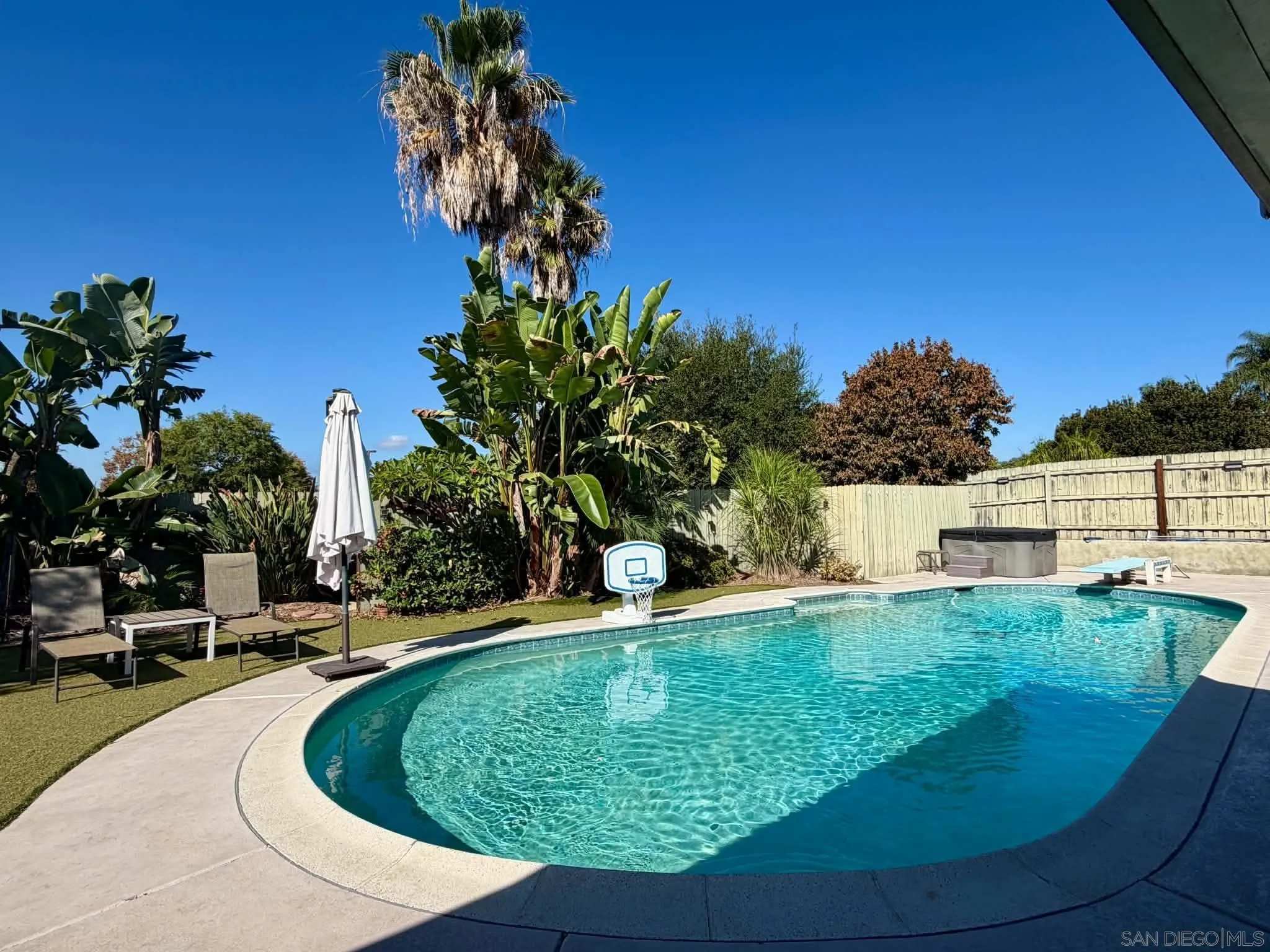 931 Summerfield Pl., ESCONDIDO, CA 92027 - Photo 2 of 6, Escondido, CA