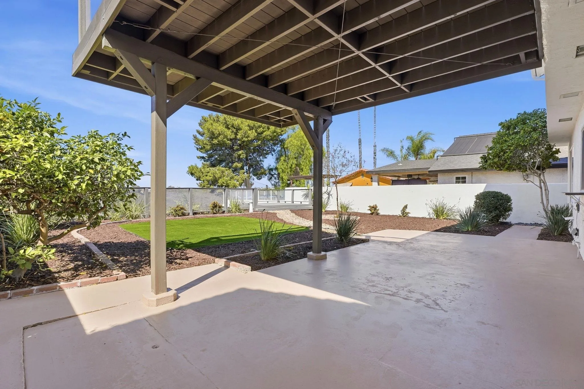 https://cdn.realtyfeed.com/cdn/127/260022998/35dcfe68cd16adc37e1cacb988f97132.webp