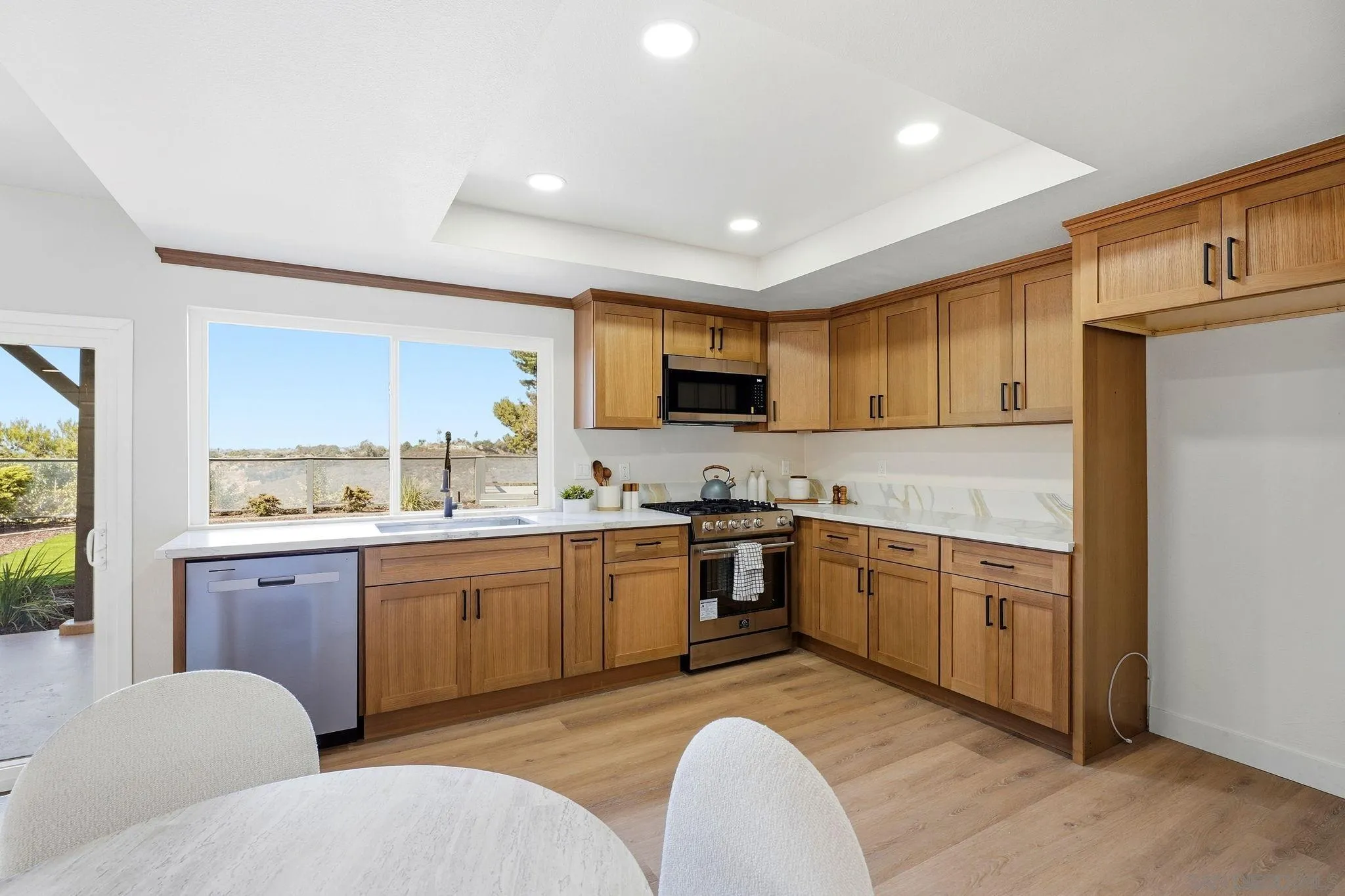 https://cdn.realtyfeed.com/cdn/127/260022998/5cf1efb675aa526f166b0f0d36cfebe1.webp