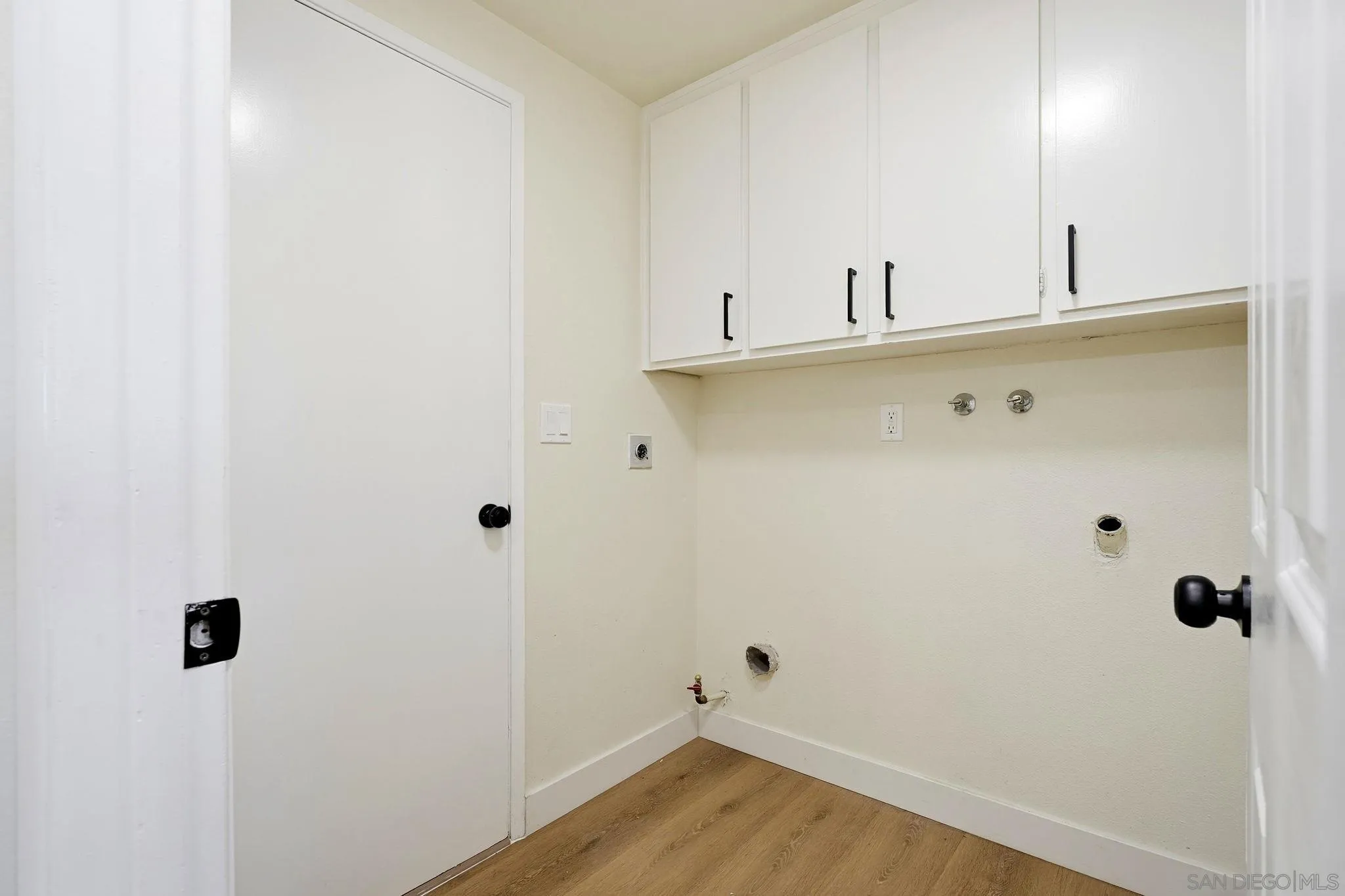 https://cdn.realtyfeed.com/cdn/127/260022998/d70cc3a501fc9c88d639b11b22b42b69.webp