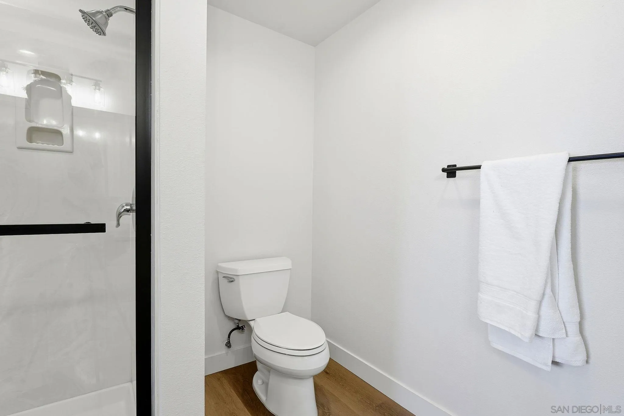 https://cdn.realtyfeed.com/cdn/127/260022998/e7ab733cd63f5f4823536de82754c703.webp