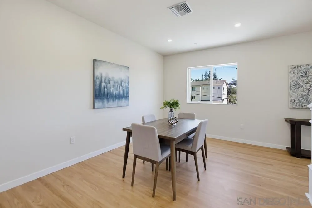 https://cdn.realtyfeed.com/cdn/127/260023004/38988f23d2c438fa07ba226756ef44d8.webp