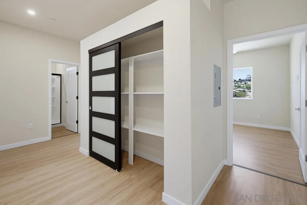 https://cdn.realtyfeed.com/cdn/127/260023004/959f5b5c2f7258d707642b36a8250107.webp