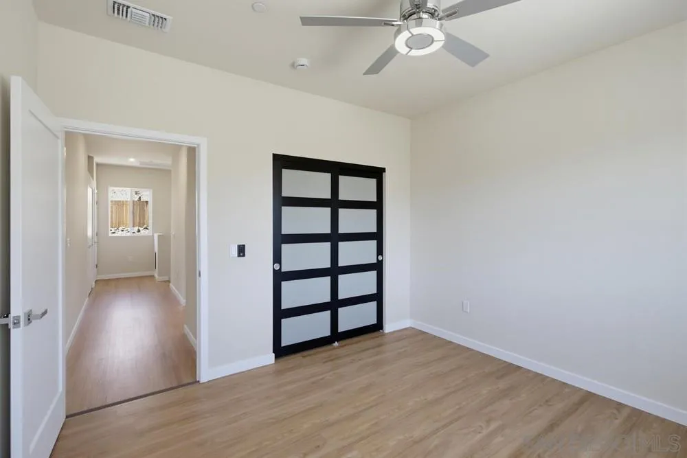 https://cdn.realtyfeed.com/cdn/127/260023004/aab7c02e94d49381b6244066192834fa.webp