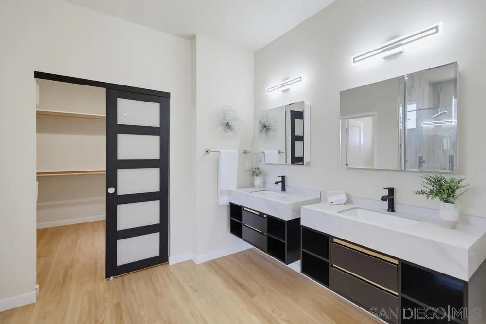 https://cdn.realtyfeed.com/cdn/127/260023004/e69ac8fdb05353a3c9be25ae7b59bcdb.webp