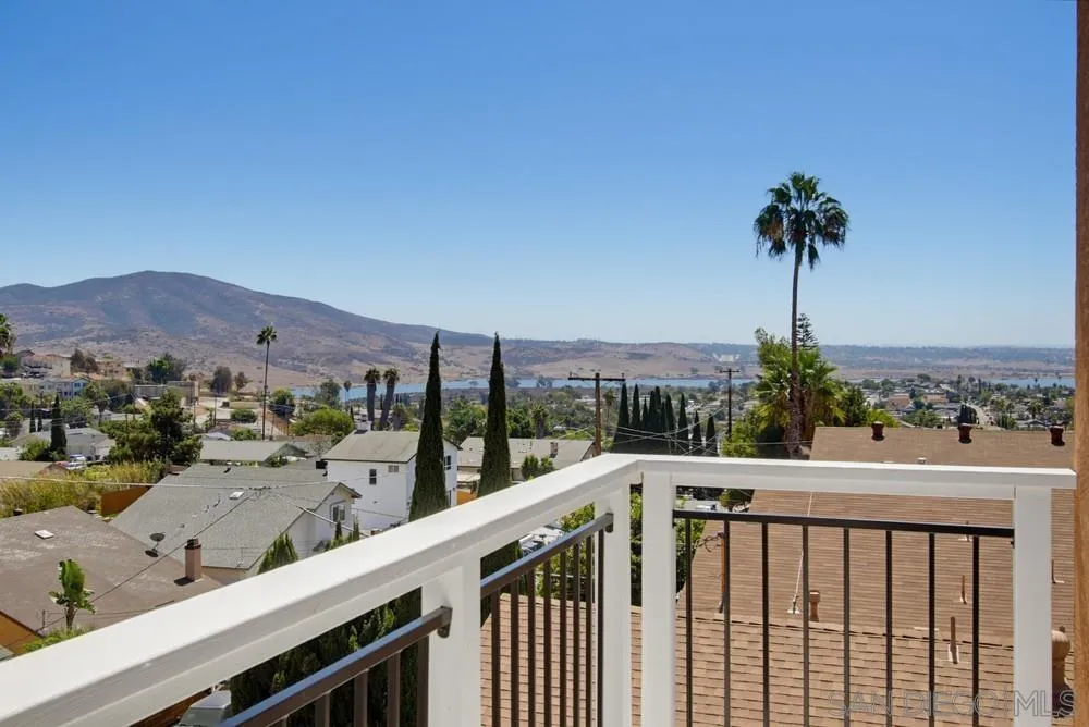 https://cdn.realtyfeed.com/cdn/127/260023004/ee675476e7a4bdcf379f01cc8b871192.webp