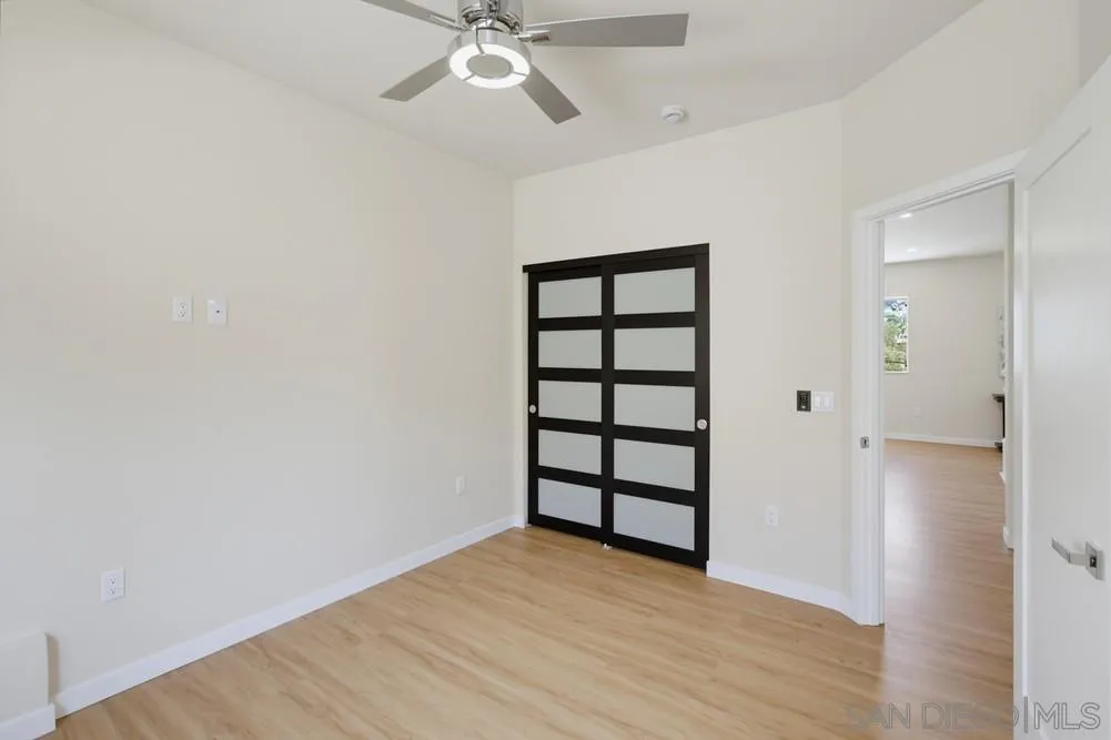 https://cdn.realtyfeed.com/cdn/127/260023004/fdabf7baf405b90f0a72f8c022ffff30.webp
