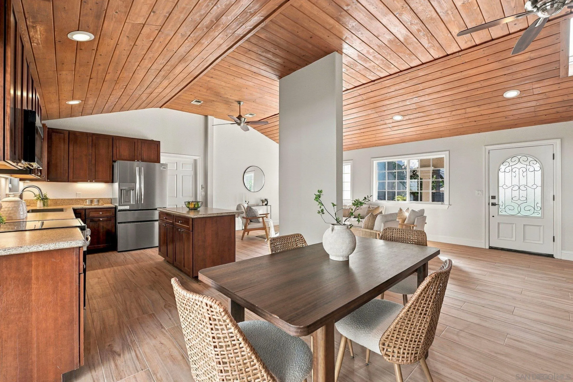 https://cdn.realtyfeed.com/cdn/127/260023006/c47f99507c152c175f0909660b672c43.webp