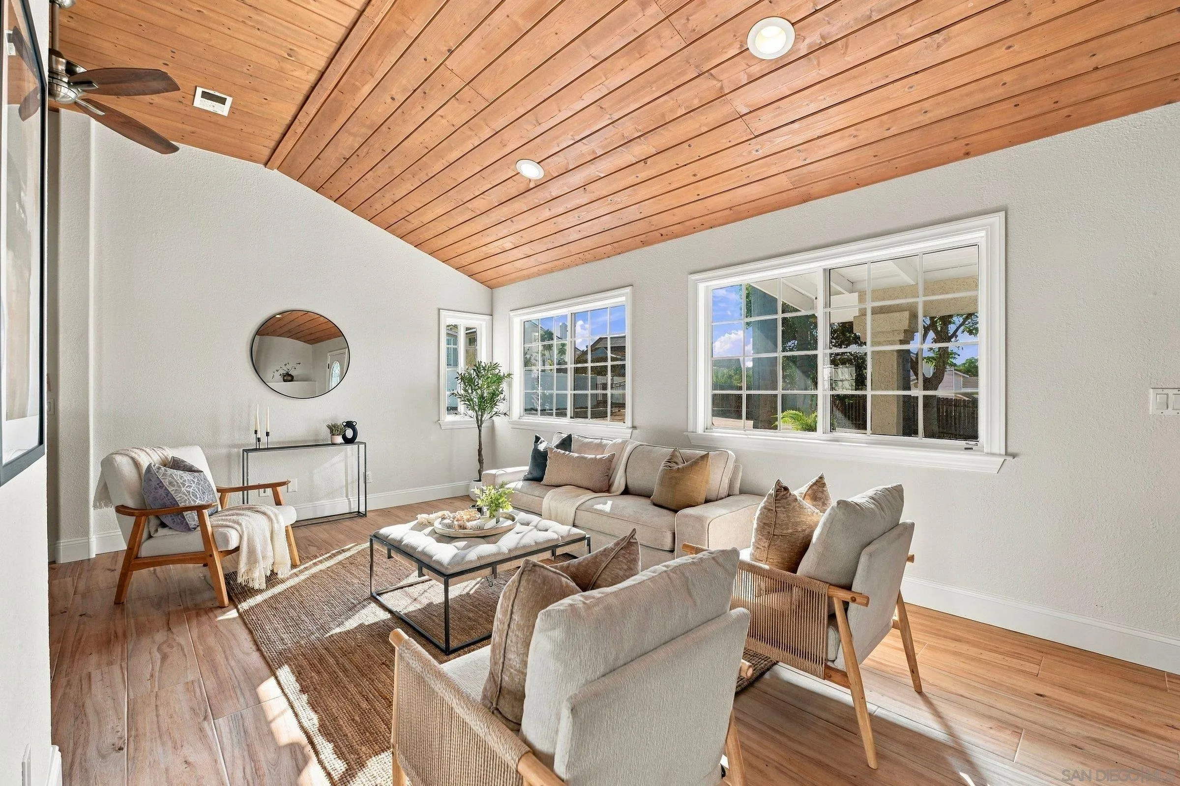 https://cdn.realtyfeed.com/cdn/127/260023006/f87bb823dc67b5f470f16e0cbd77ed7f.webp