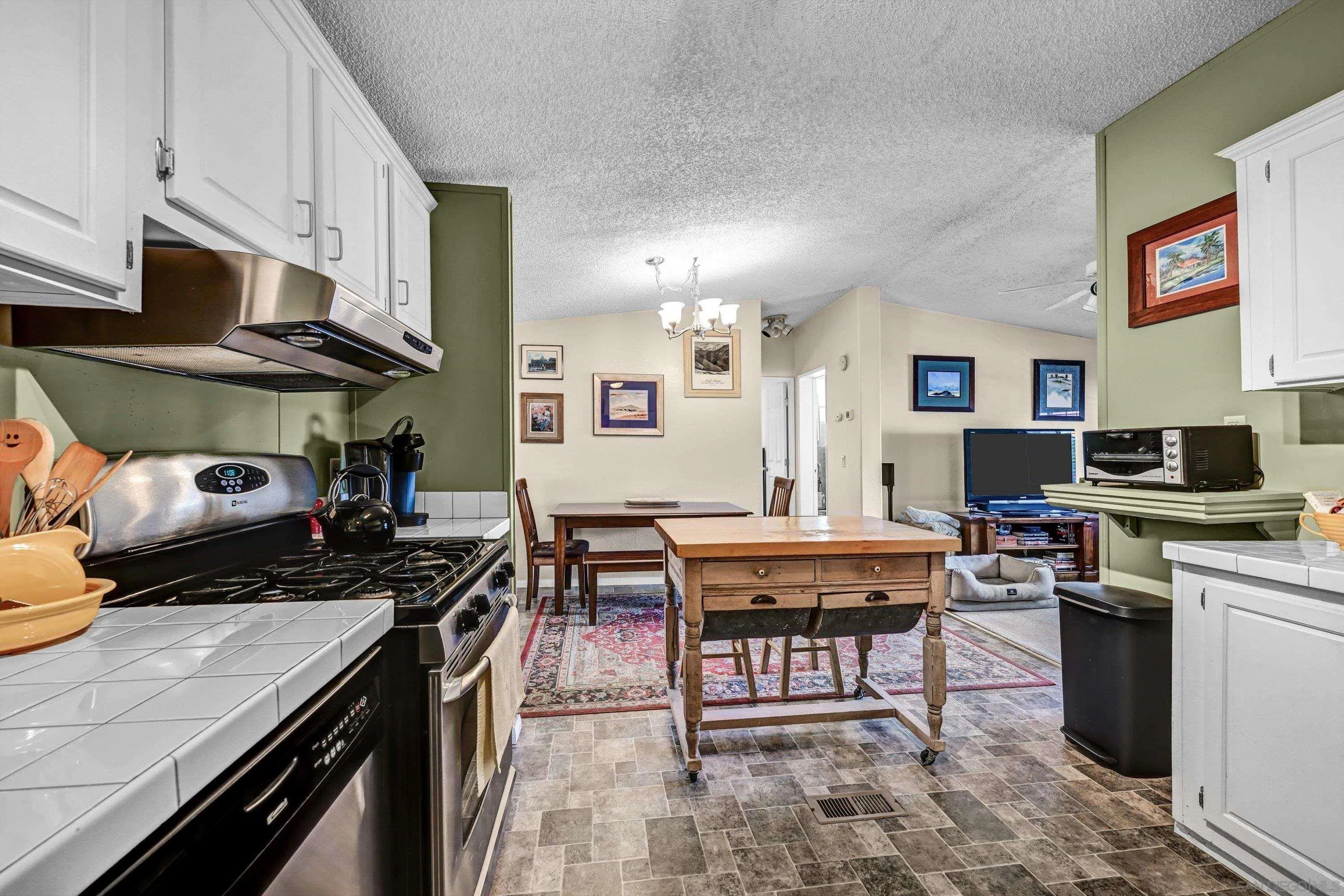 9041 El Dorado Pkwy Unit 52, El Cajon, CA 92021 - Photo 5 of 26, El Cajon, CA