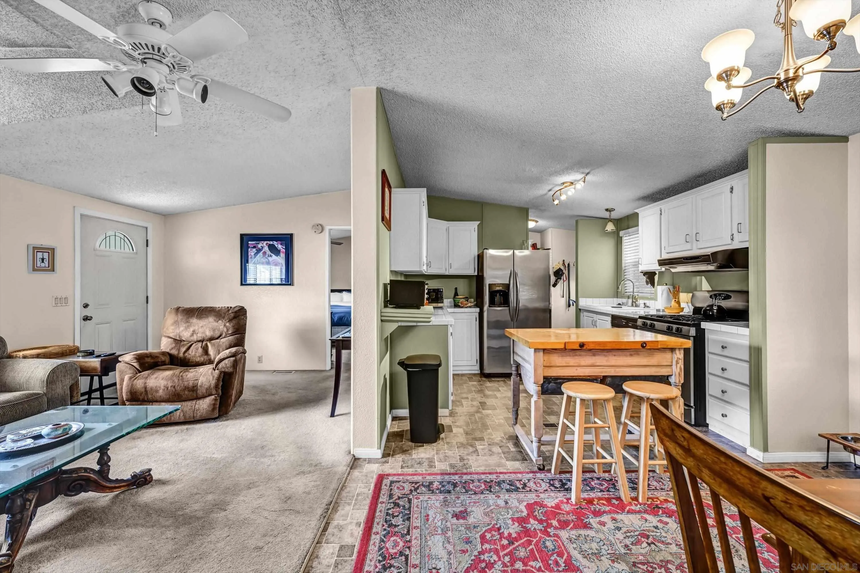 https://cdn.realtyfeed.com/cdn/127/260023007/75783c8baa389da05efe17891660fe12.webp