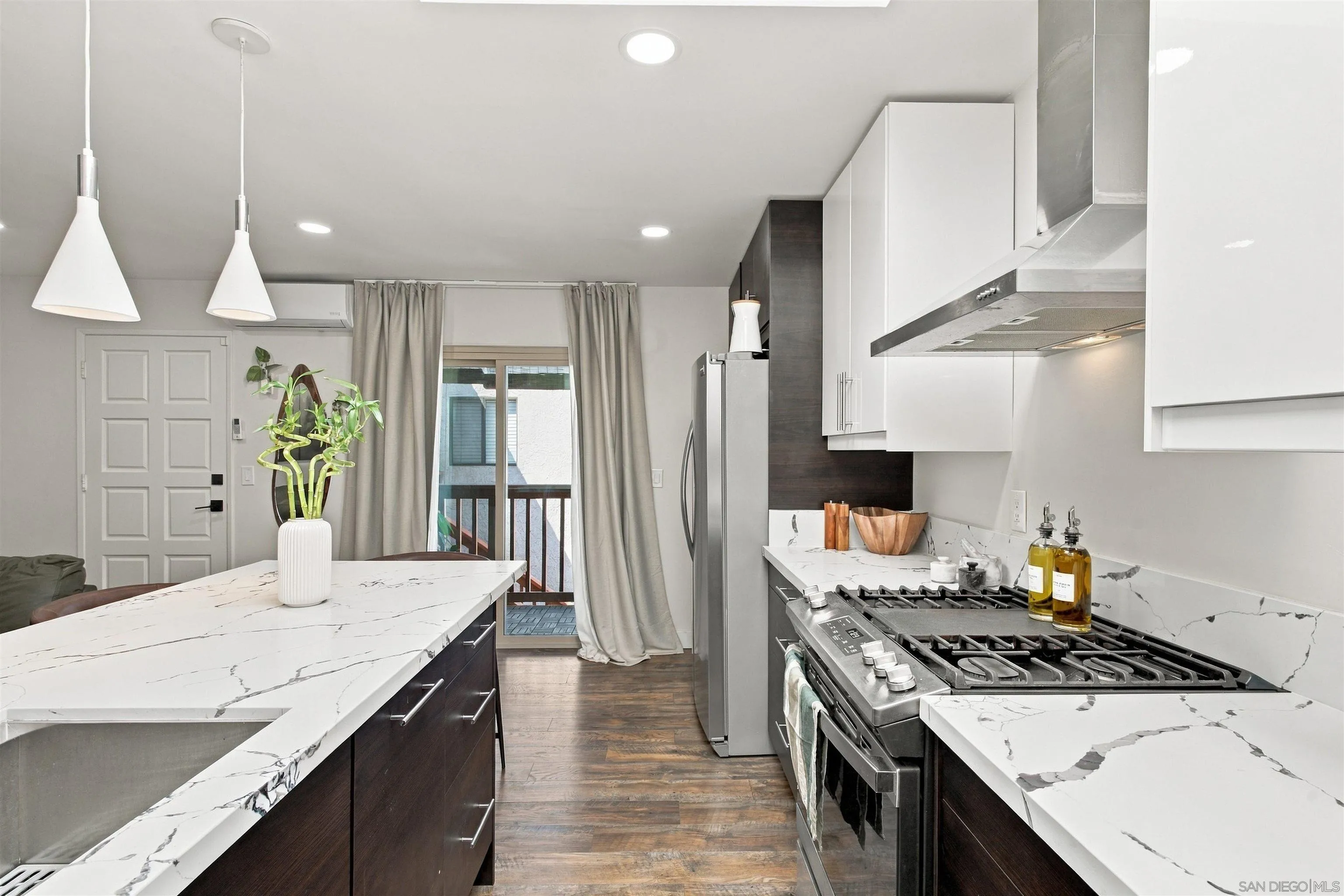 https://cdn.realtyfeed.com/cdn/127/260023011/74b085b9808df0e34f338e9495d2a88c.webp
