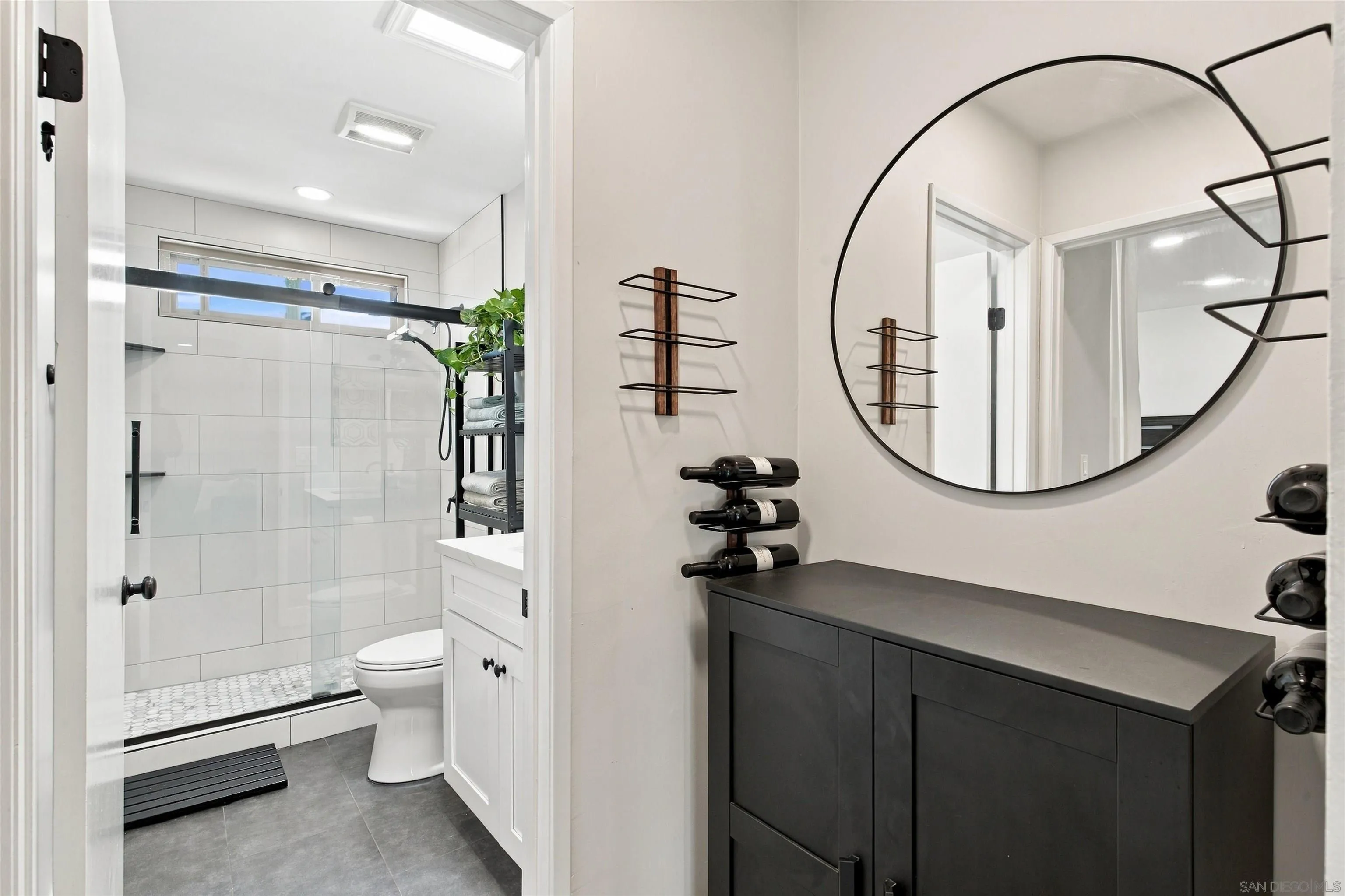 https://cdn.realtyfeed.com/cdn/127/260023011/af416d86d37a3adc460b98cac7eb1986.webp