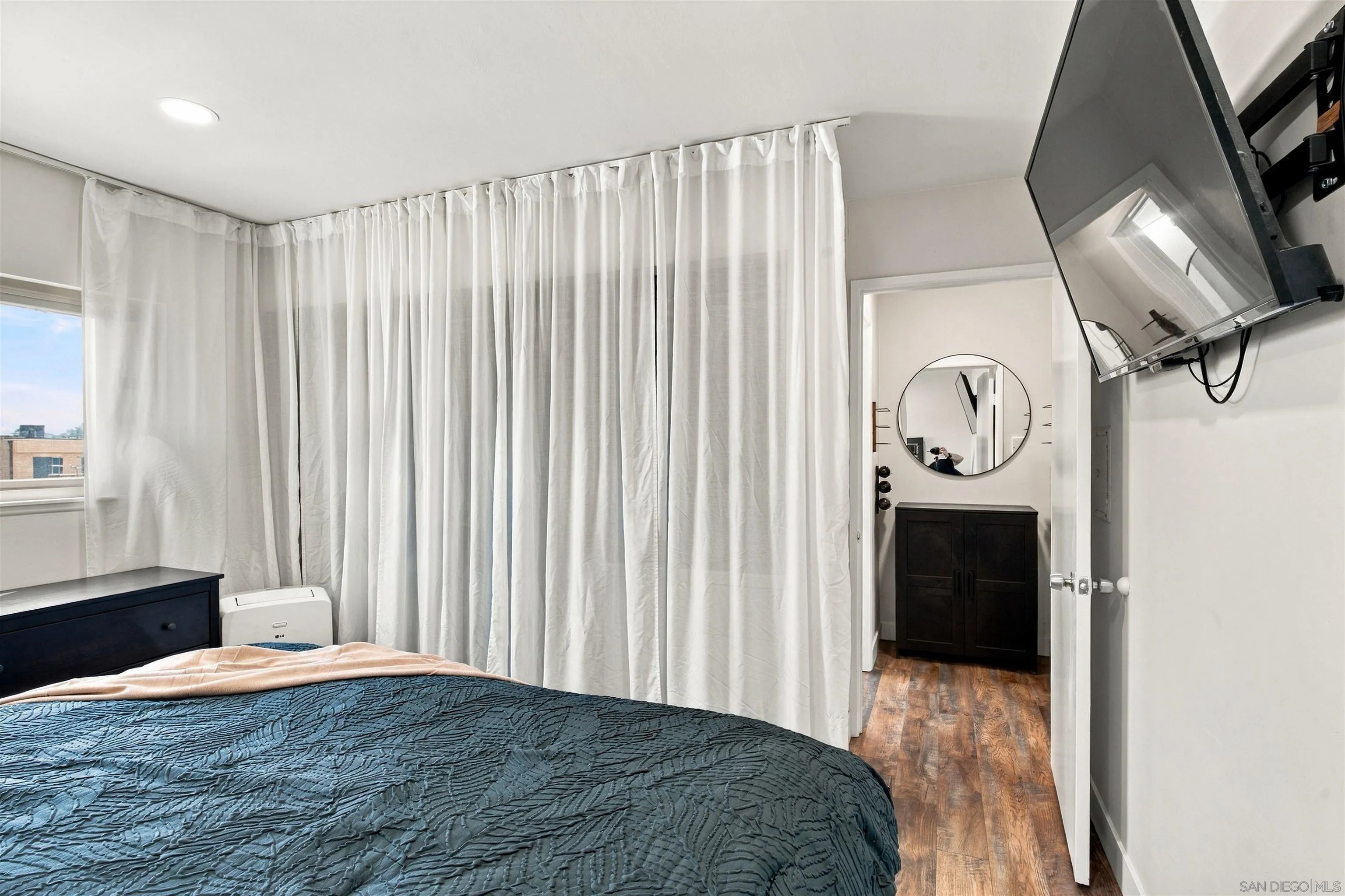 https://cdn.realtyfeed.com/cdn/127/260023011/fbc039b317d582502109878a61cdfcb9.webp