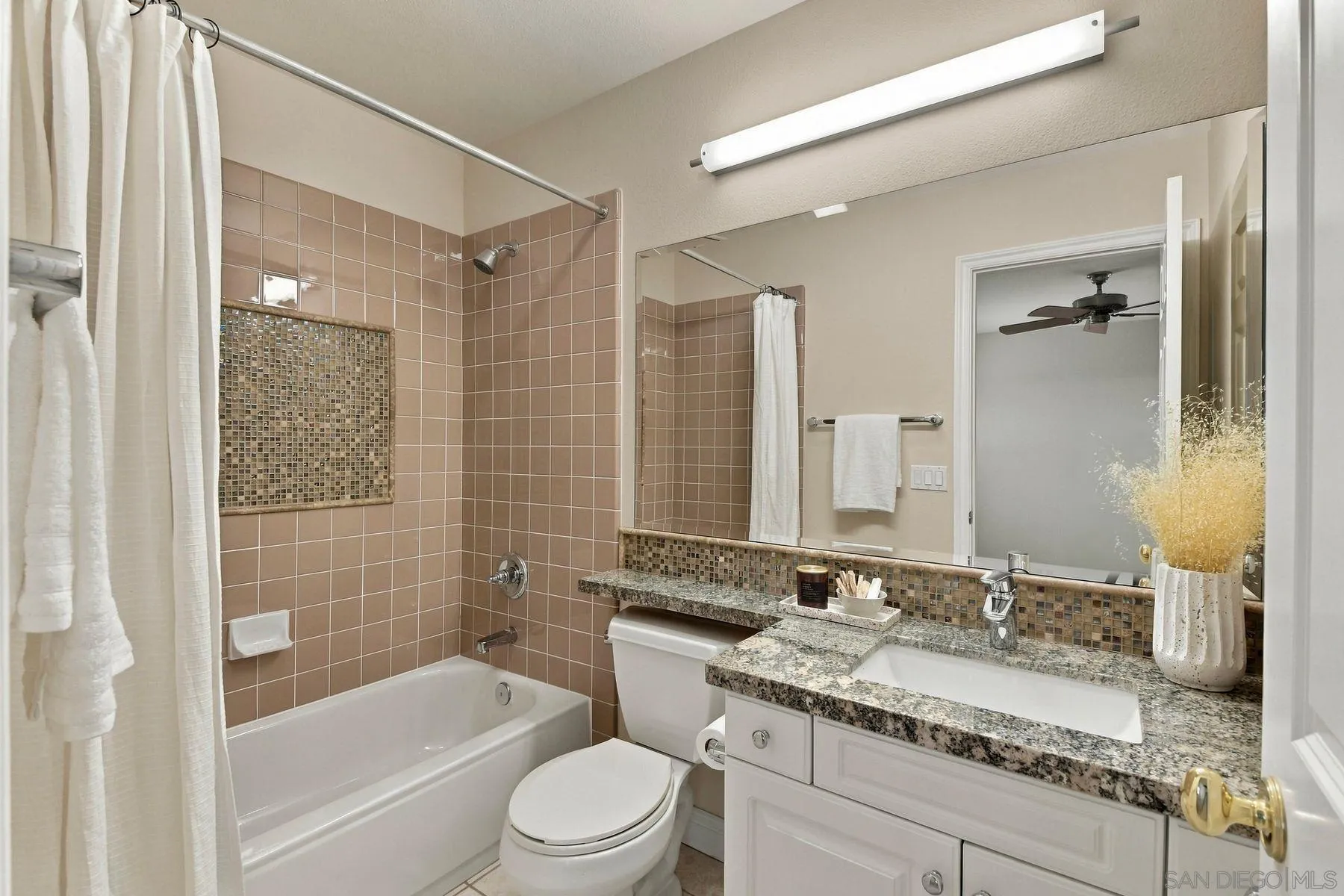 https://cdn.realtyfeed.com/cdn/127/260023014/ab2268809f242794818ac743f8e02620.webp