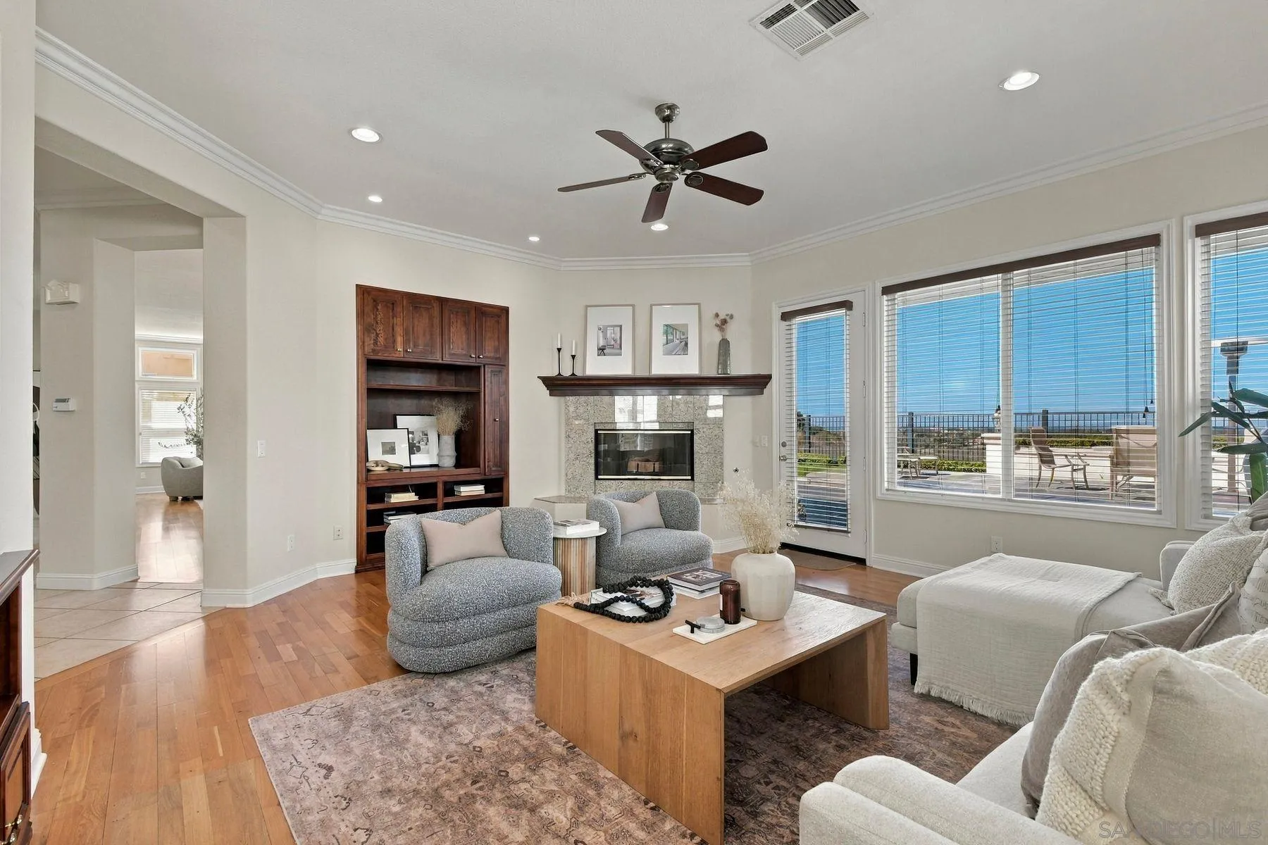 https://cdn.realtyfeed.com/cdn/127/260023014/accfb71a6d4497744218fe0792c86a5b.webp